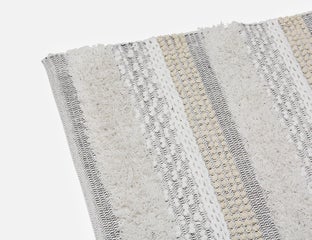 DANYA - woven tufted cotton rug 5'x9' - Black/White