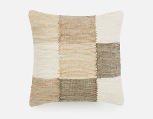 JIND - cushion 24" x 24" - Beige