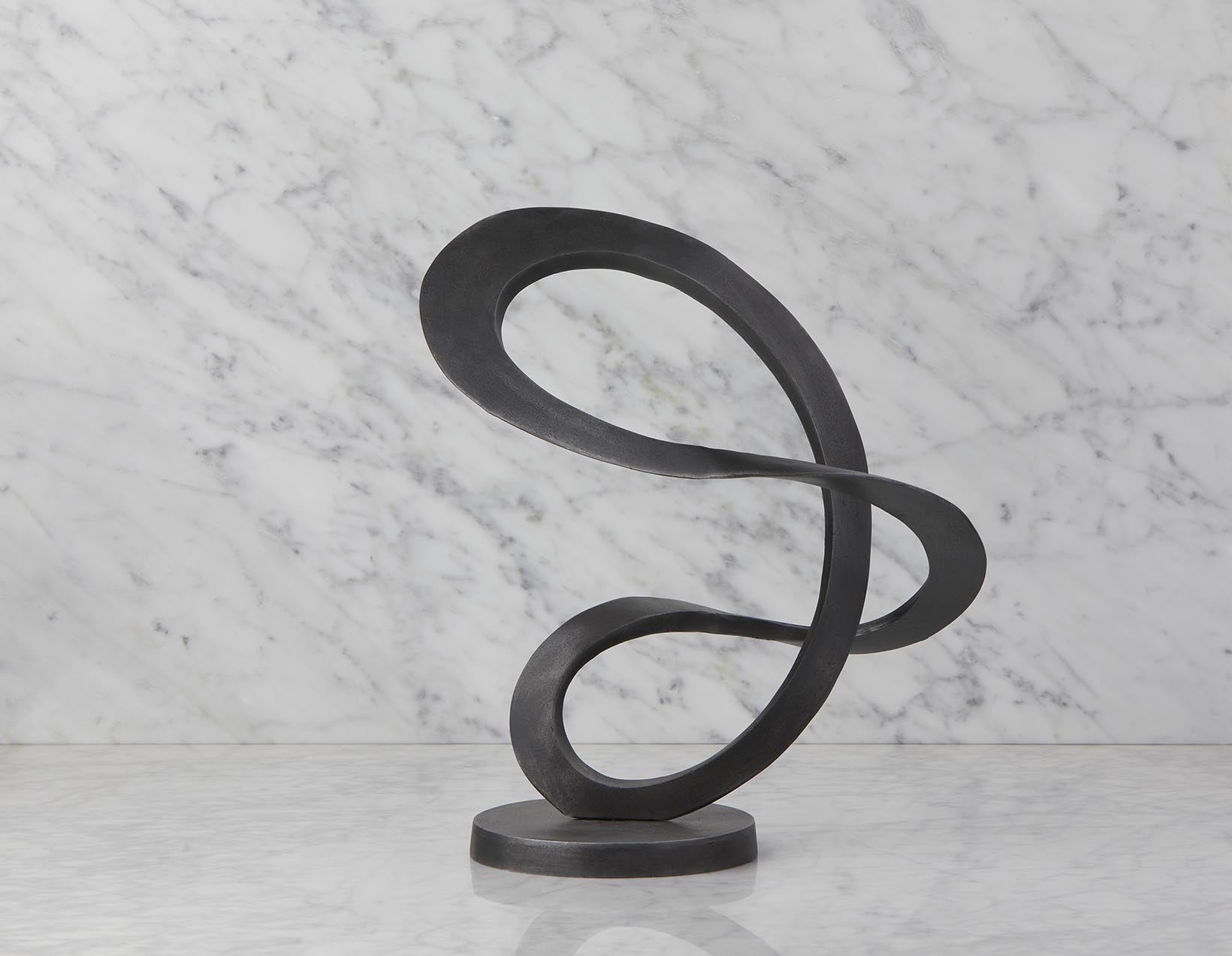ZINA - sculpture en aluminium 38 cm - Noir