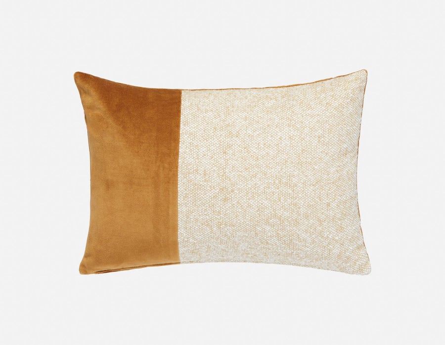 YUSUF coussin 30cm x 50cm undefined