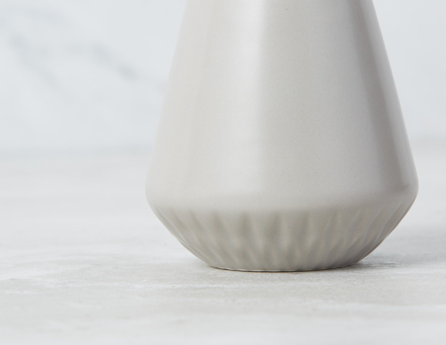 ALMA vase en céramique 11cm undefined