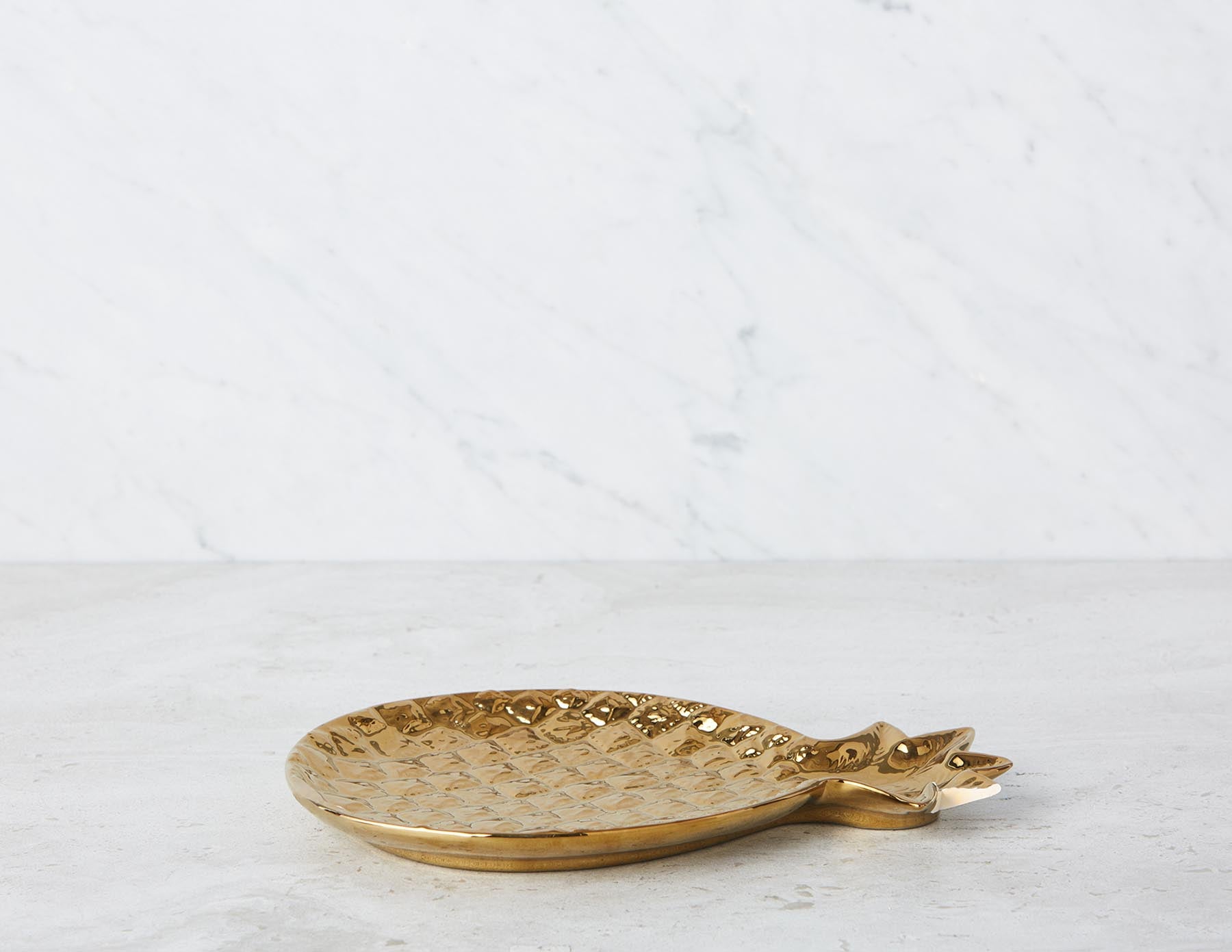 ANANAS I pineapple-shaped plate 26 cm undefined