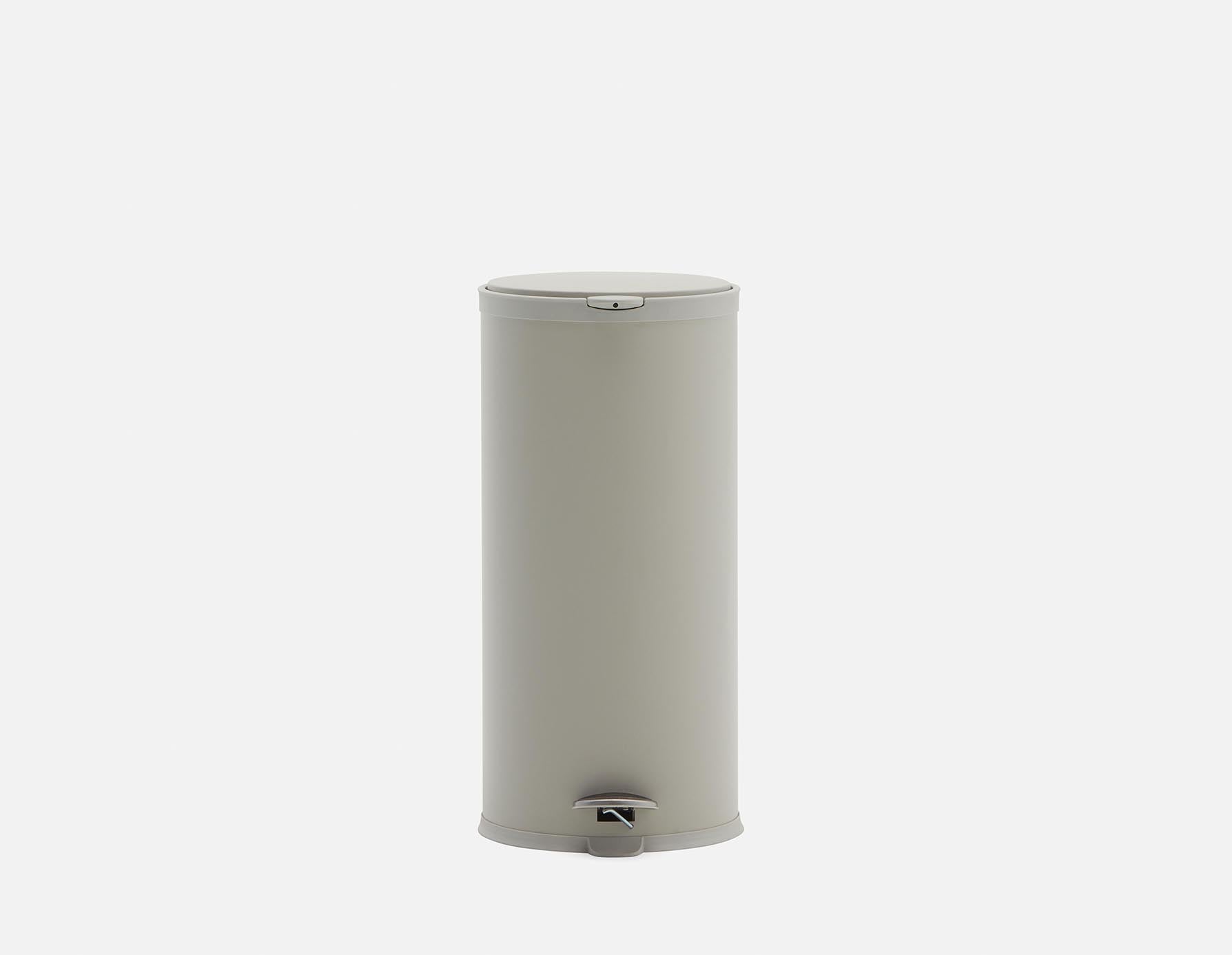 STRATO pedal waste bin 30 l undefined