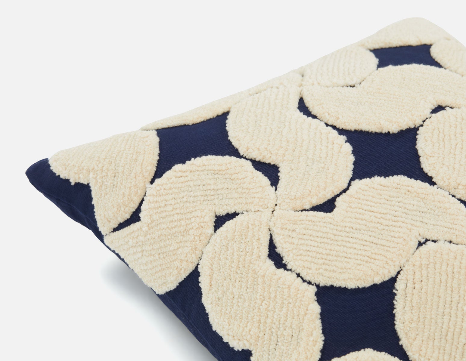 ALARA coussin 45cm x 45cm undefined