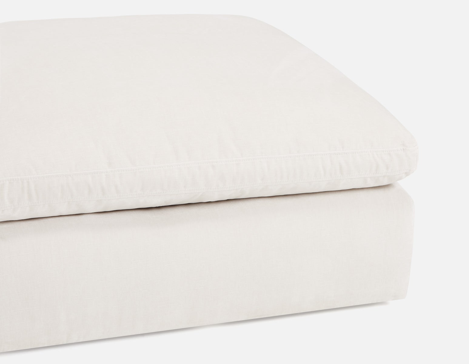 CHABLIS pouf luxueux undefined