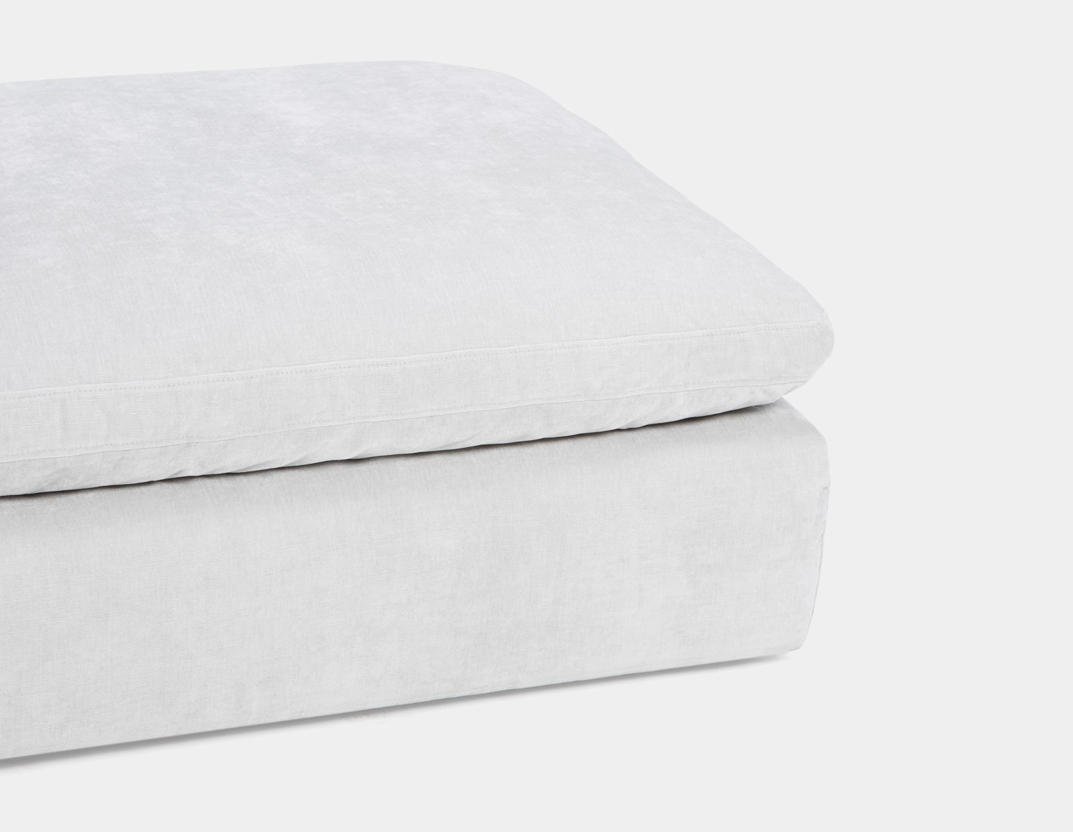 CHABLIS pouf luxueux undefined