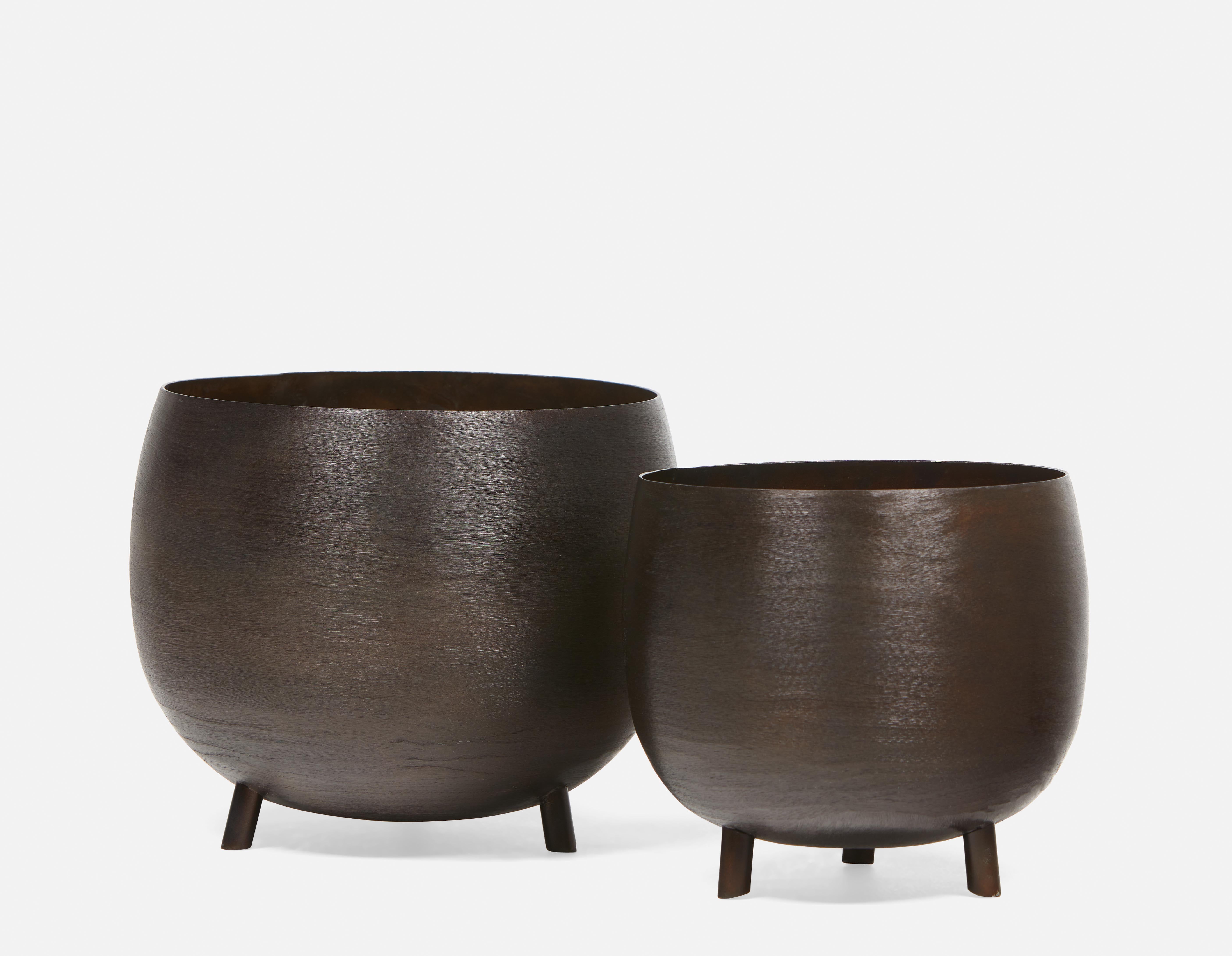 KAYES 2-piece aluminum planter set undefined