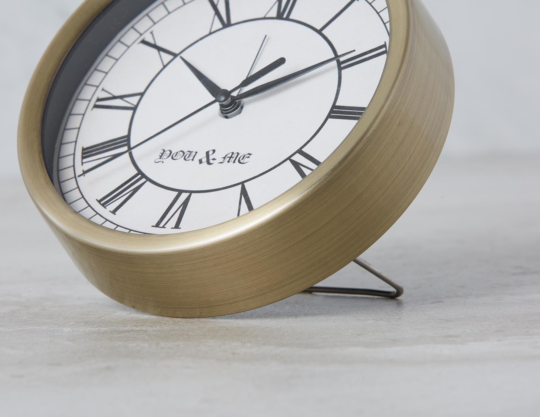 LONDON horloge de table 15 cm undefined