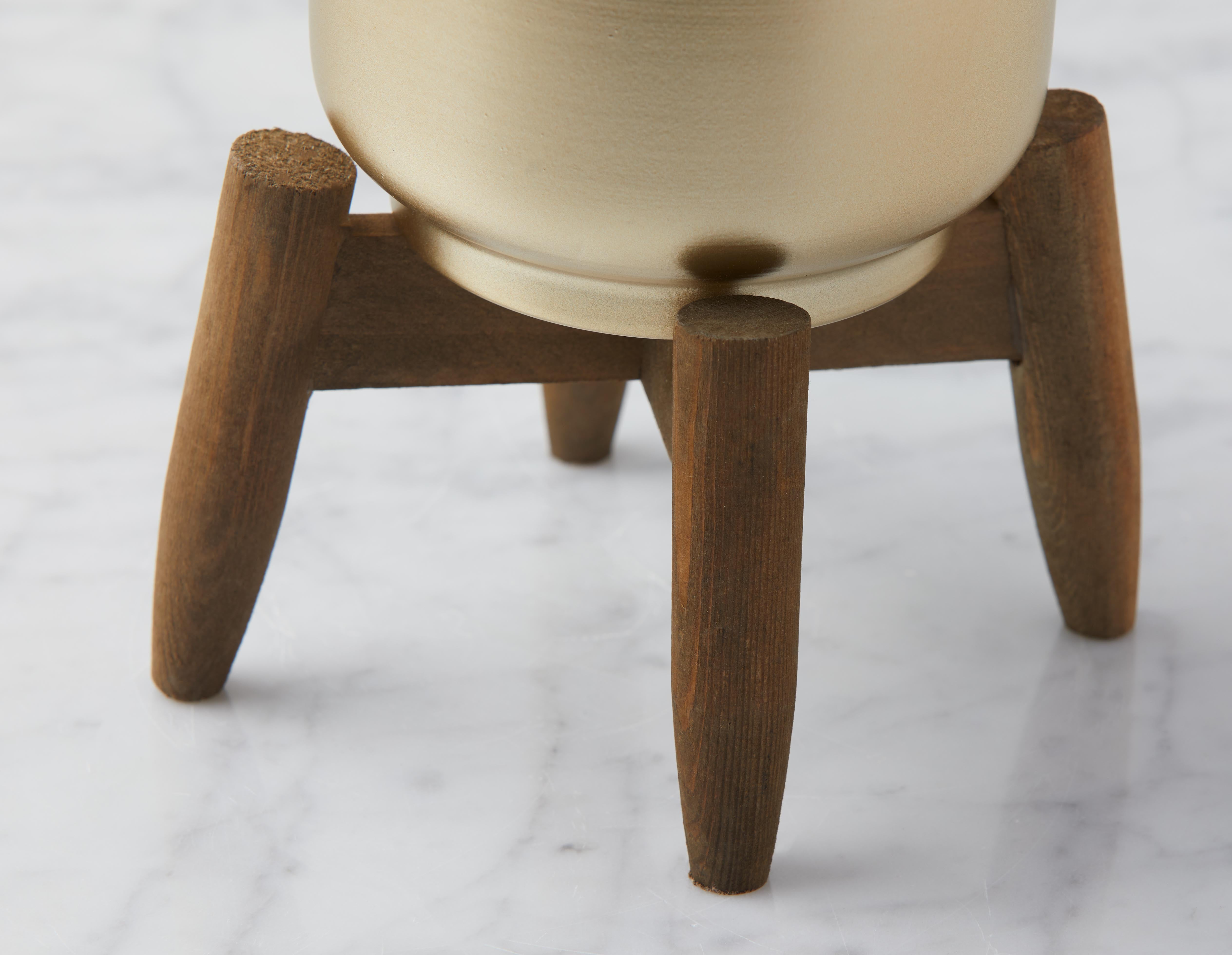 MURIEL cache-pot avec support en bois 22 cm undefined
