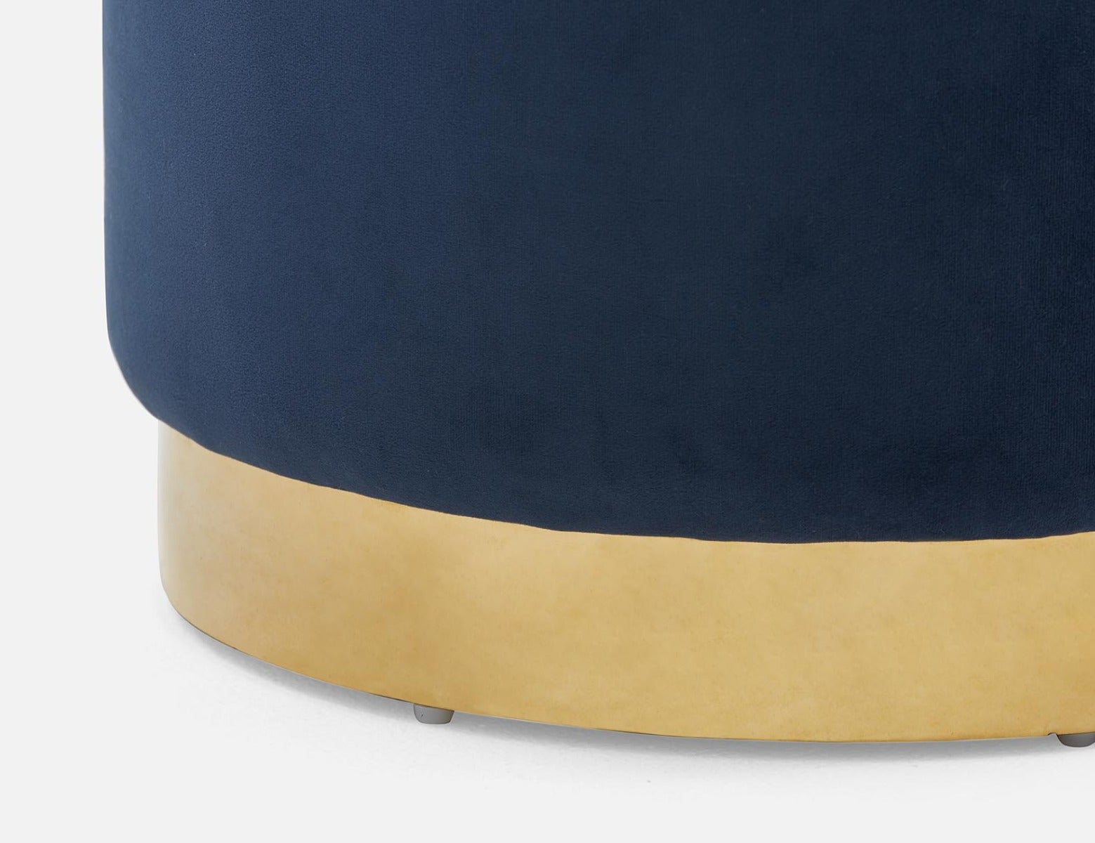 KEIRA pouf en velours undefined