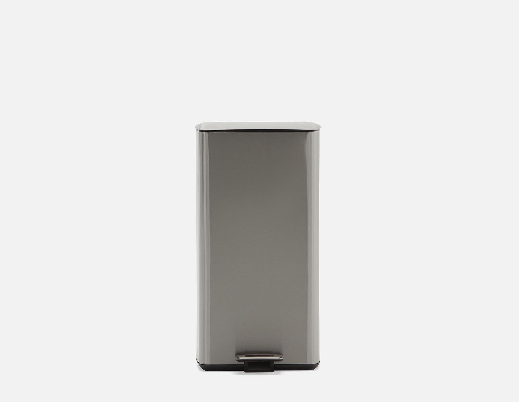 CUMULO stainless steel pedal waste bin 30 l undefined