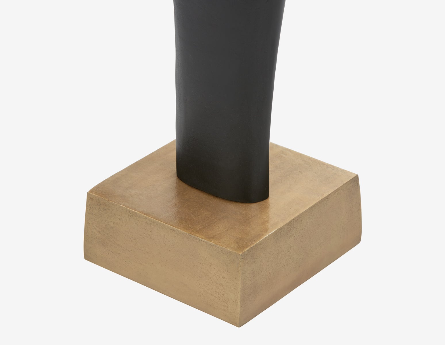 POSE sculpture en aluminium 144 cm undefined