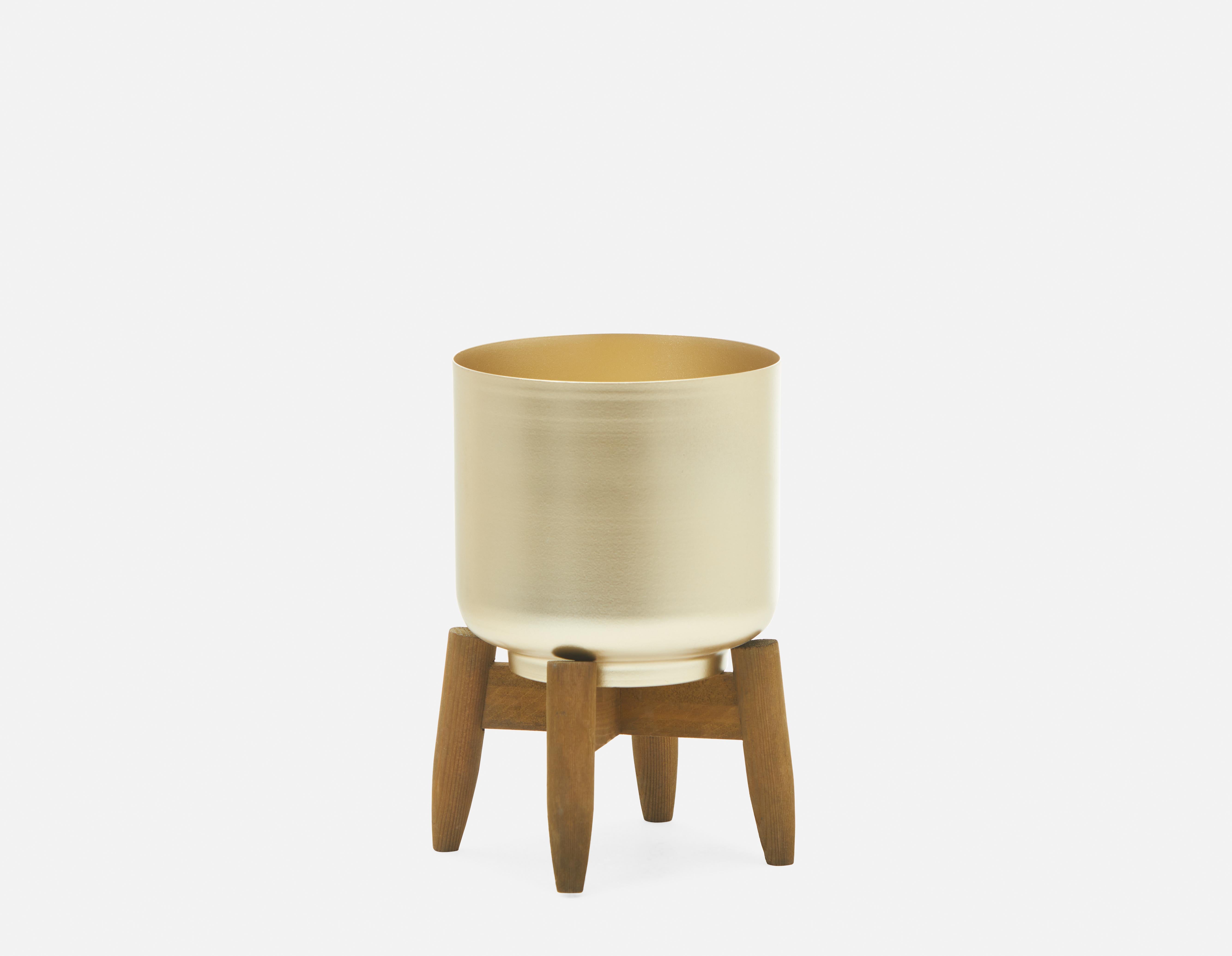 MURIEL metal planter with wood stand 24 cm undefined