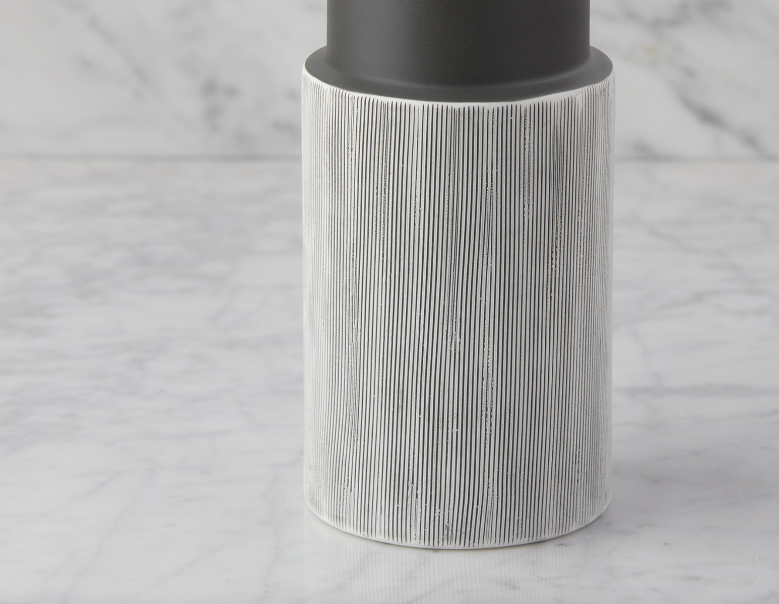 DANIA vase en céramique 24 cm undefined