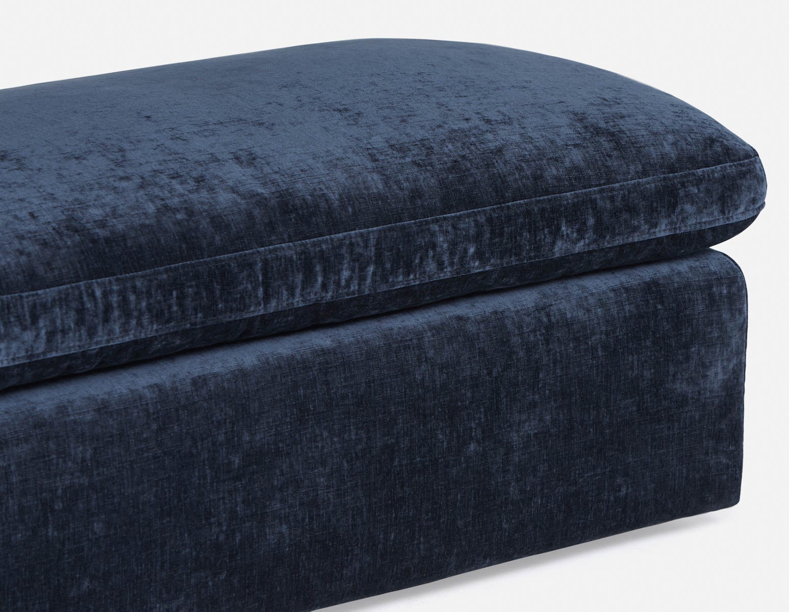 CHABLIS pouf luxueux 44" x 22" undefined