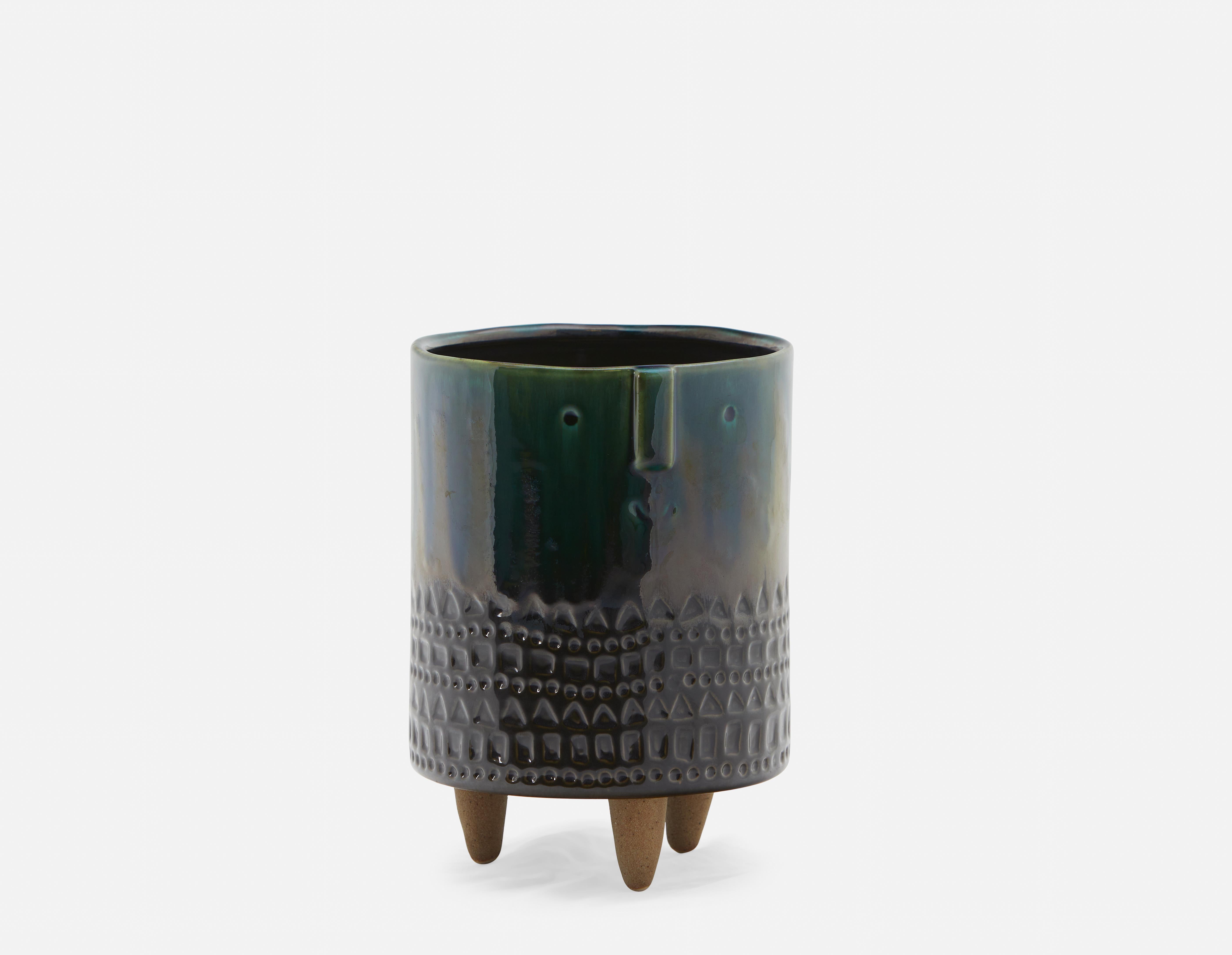 DASH planter with wood stand 21 cm undefined