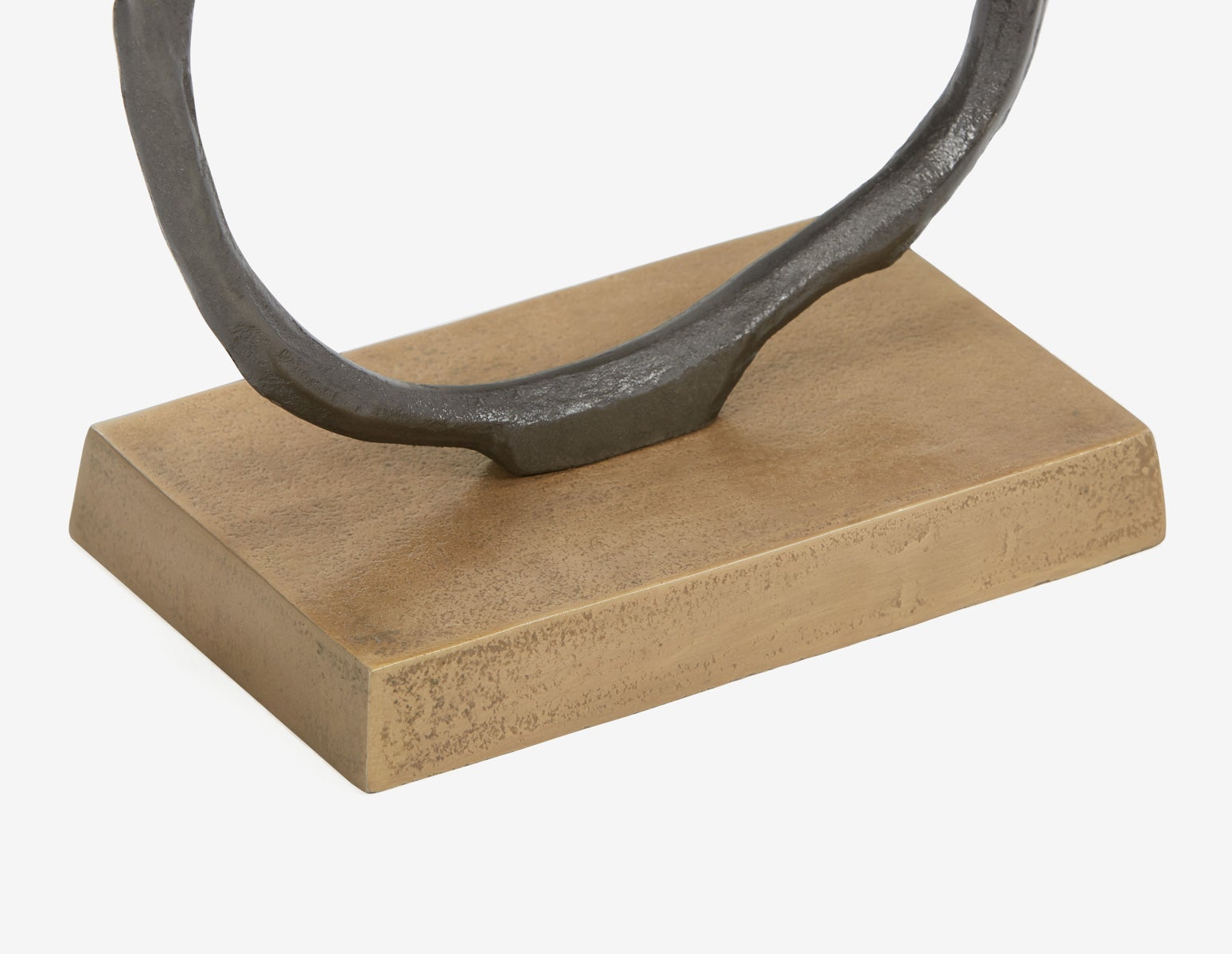 FORM sculpture en aluminium 105 cm undefined
