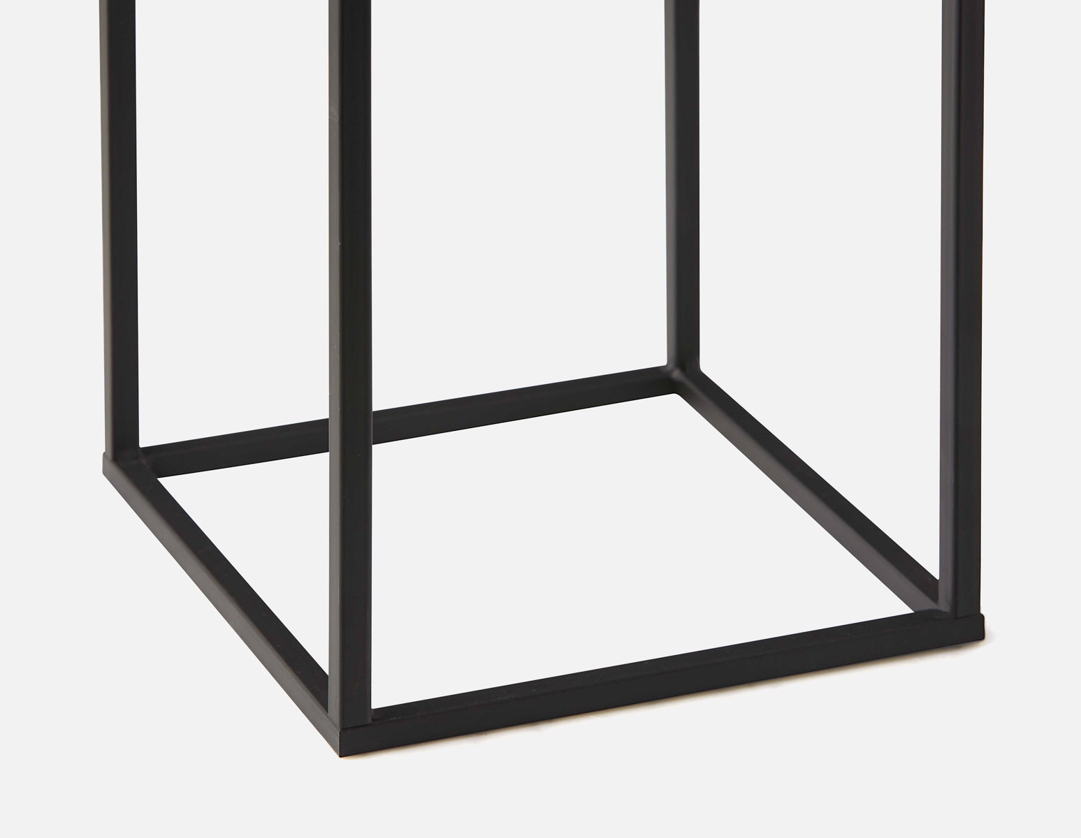 STANDE metal planter with stand 21 cm undefined