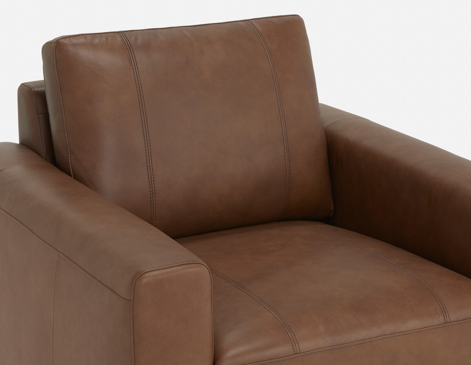 AMARI fauteuil club classique 100% cuir undefined