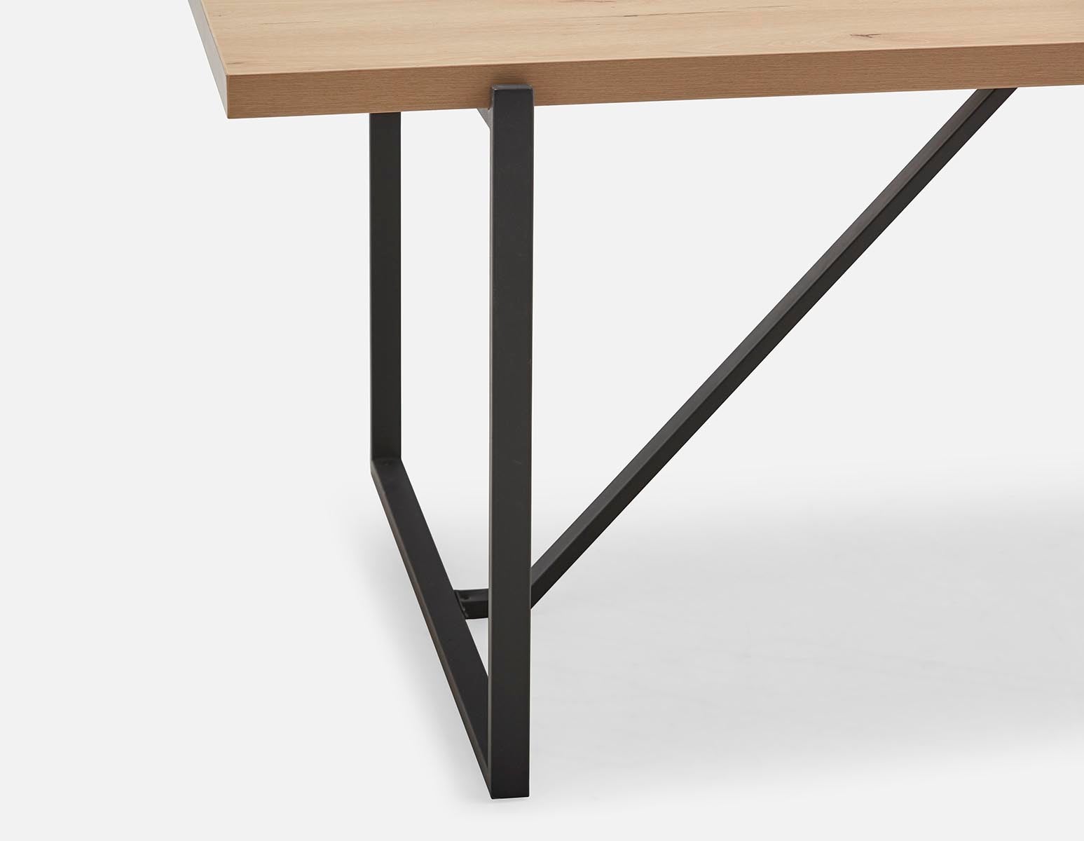 ARDA dining table 180 cm undefined