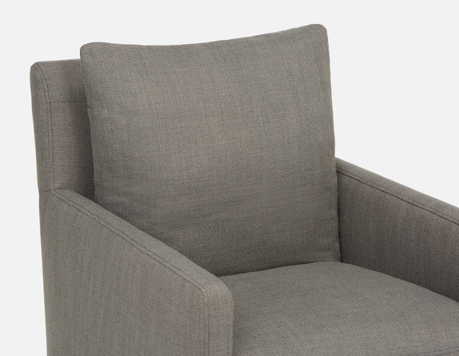 OSTIA dining chair on casters undefined