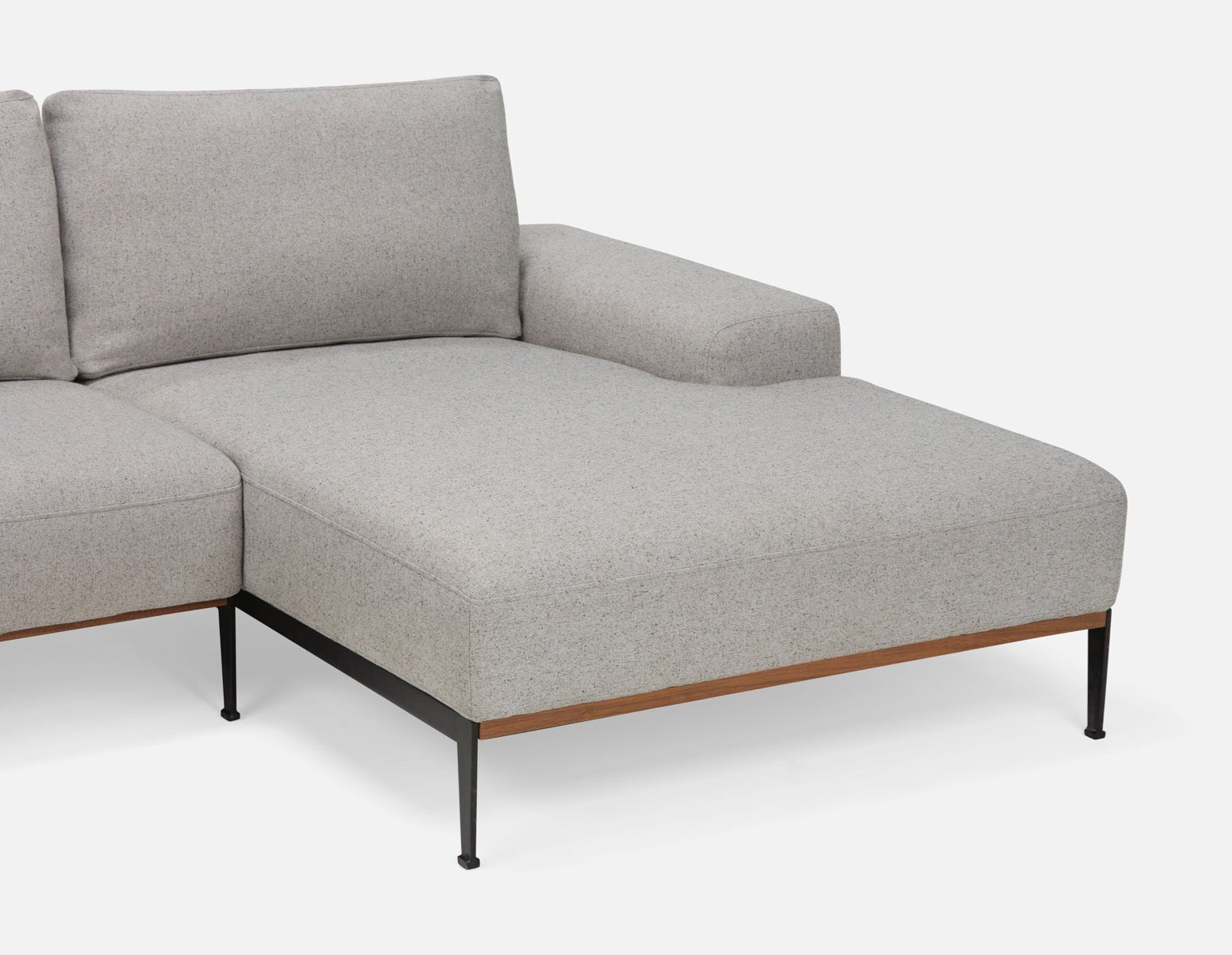 PRESTON modern right-facing sectional sofa undefined