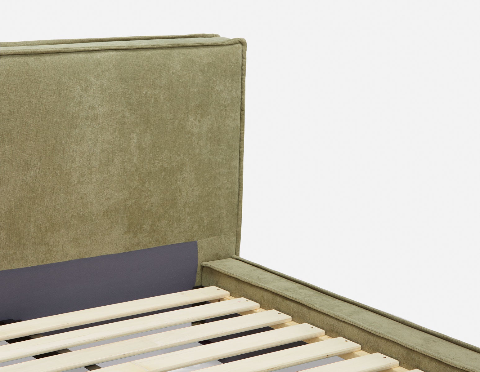SORGUE upholstered king size bed with storage undefined