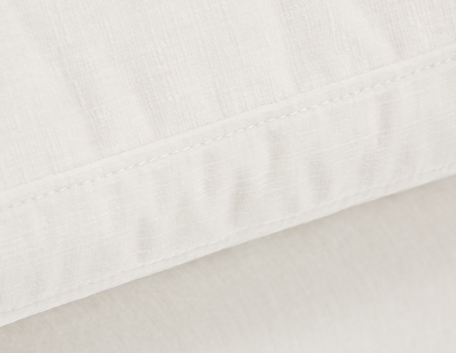 CHABLIS pouf luxueux undefined