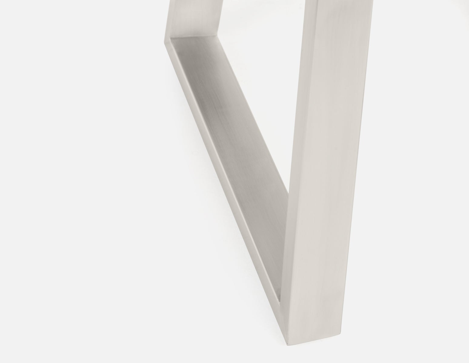 MADERA end table undefined