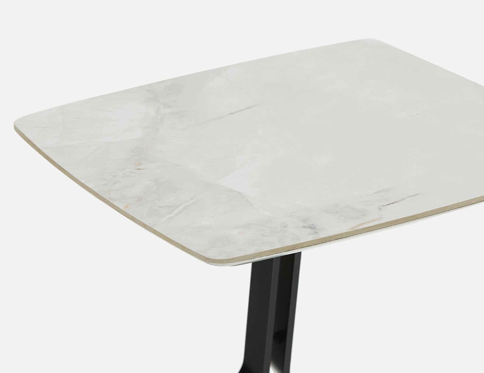QOM table d'appoint en céramique undefined