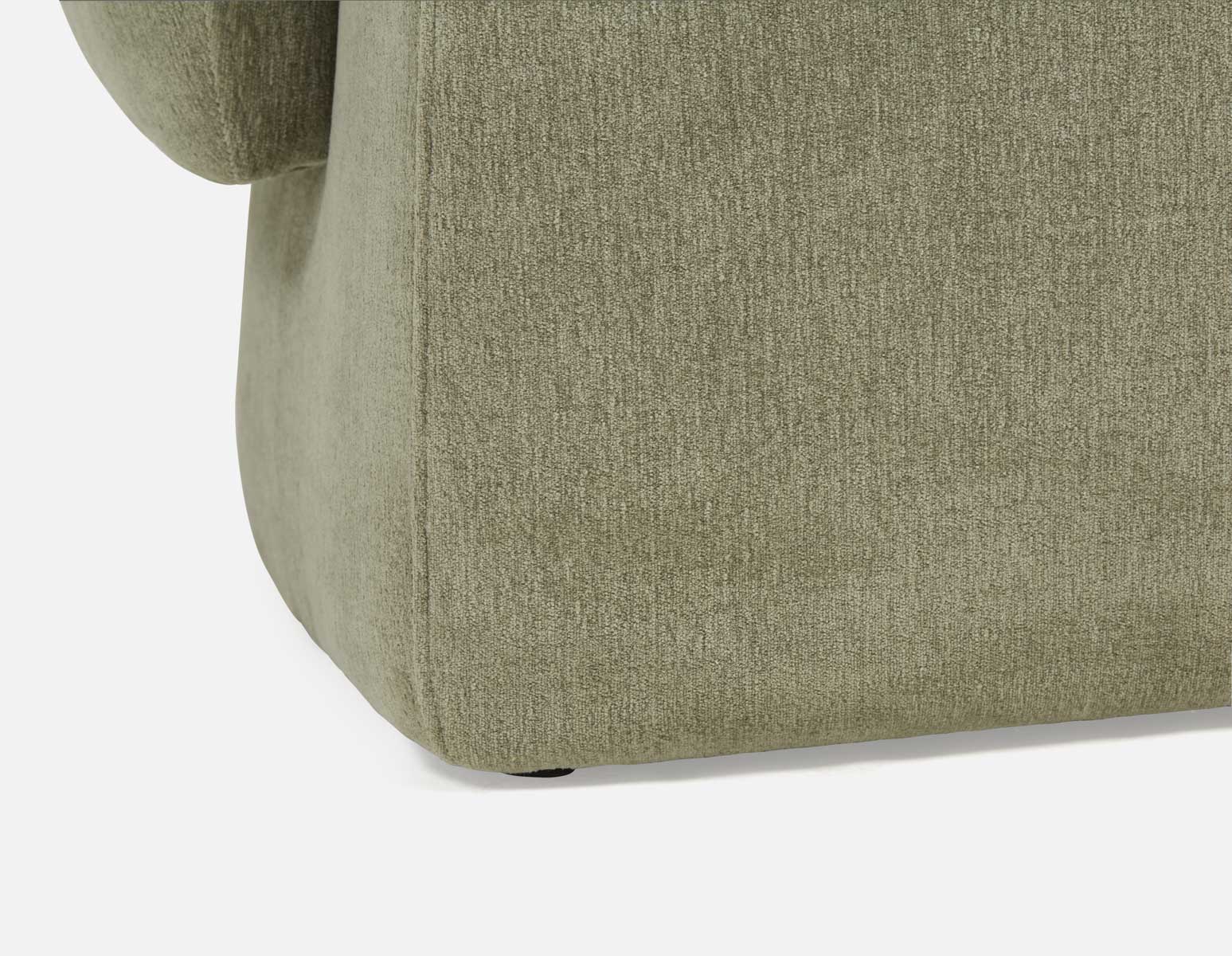 ROANNE accent chair undefined