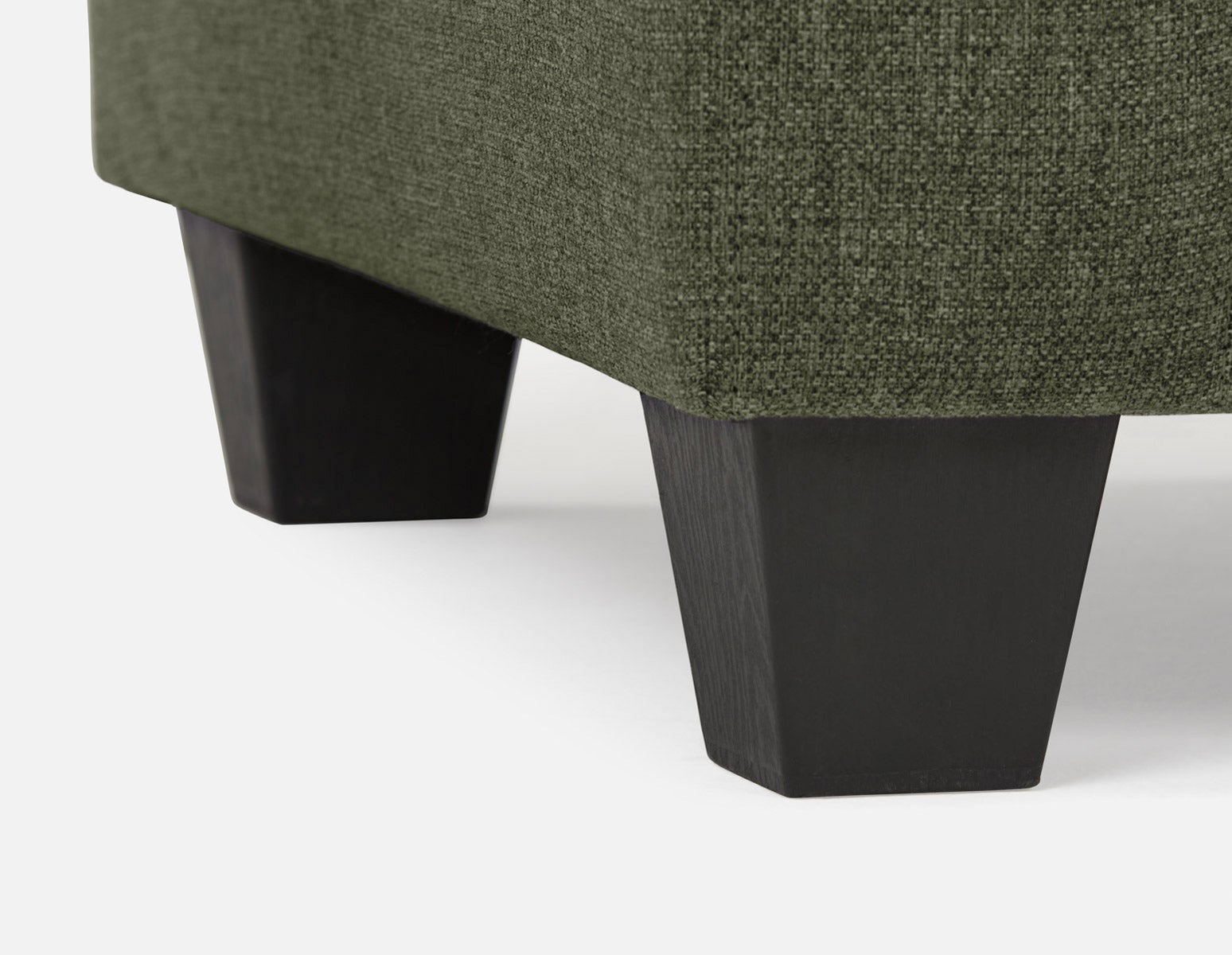 ERIN loveseat undefined