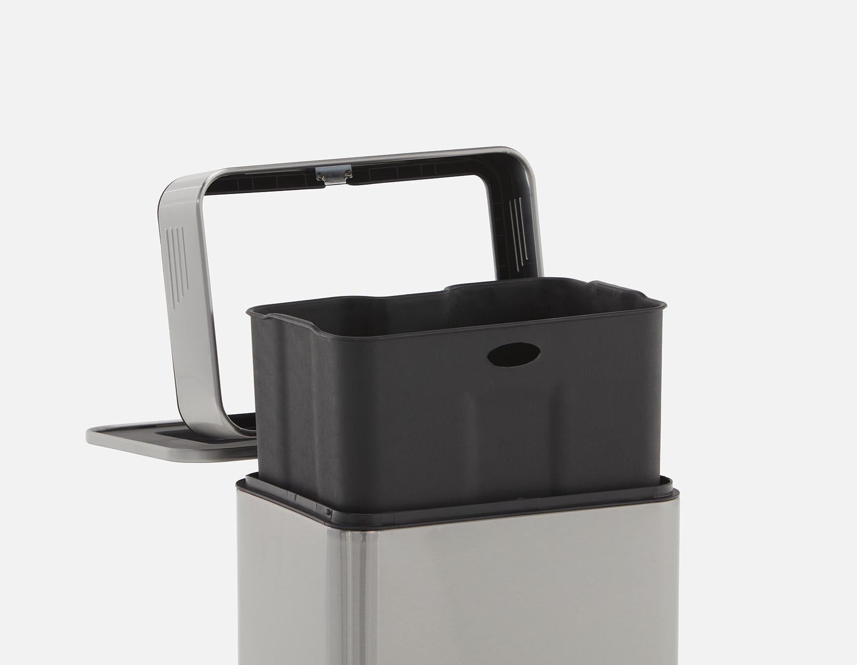 CIRRO stainless steel pedal waste bin 30 l undefined