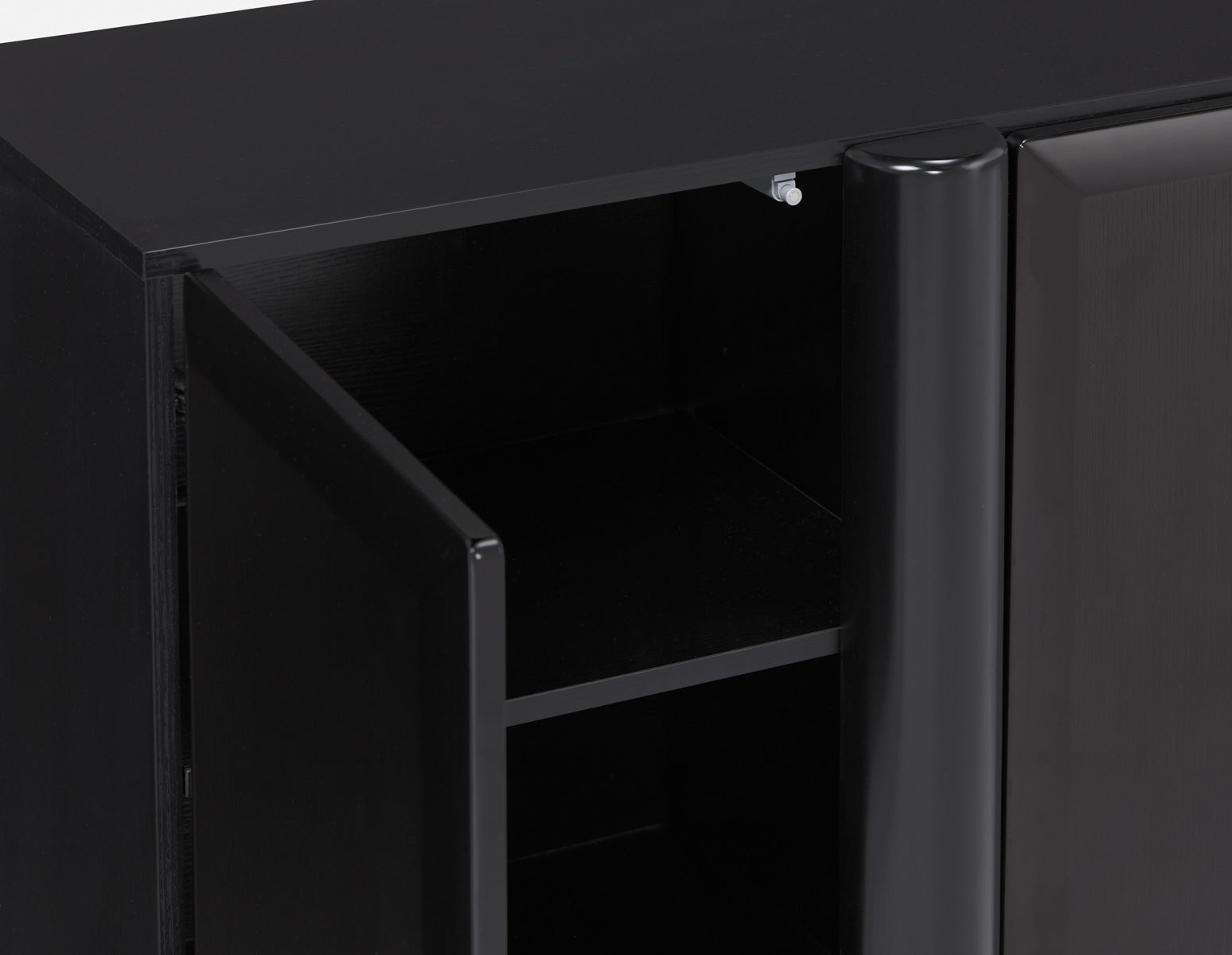 SOLO 4-door sideboard undefined