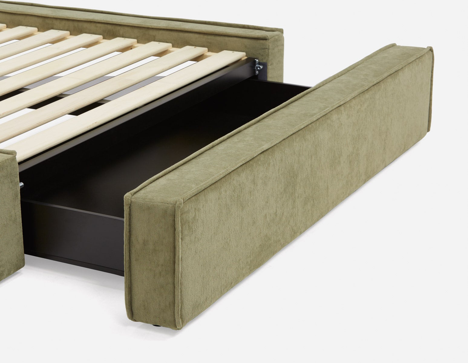 SORGUE upholstered king size bed with storage undefined