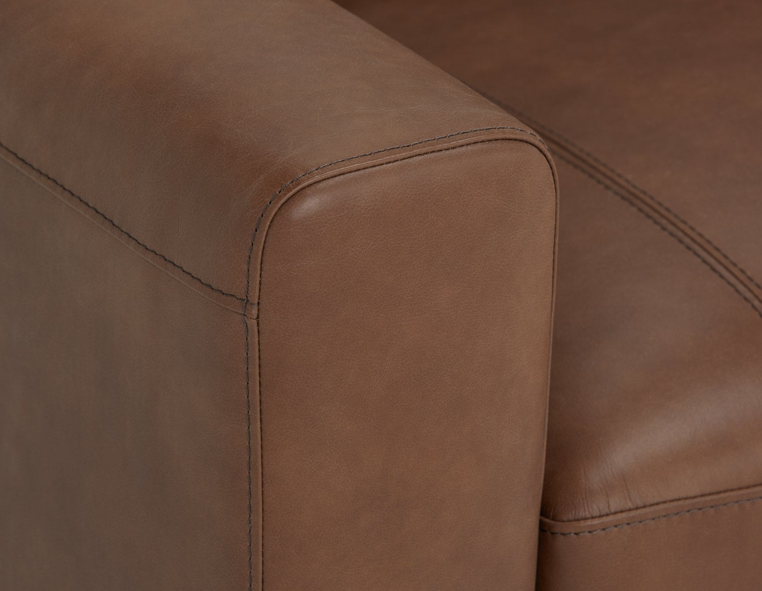 AMARI 100% leather classic 3-seater sofa undefined