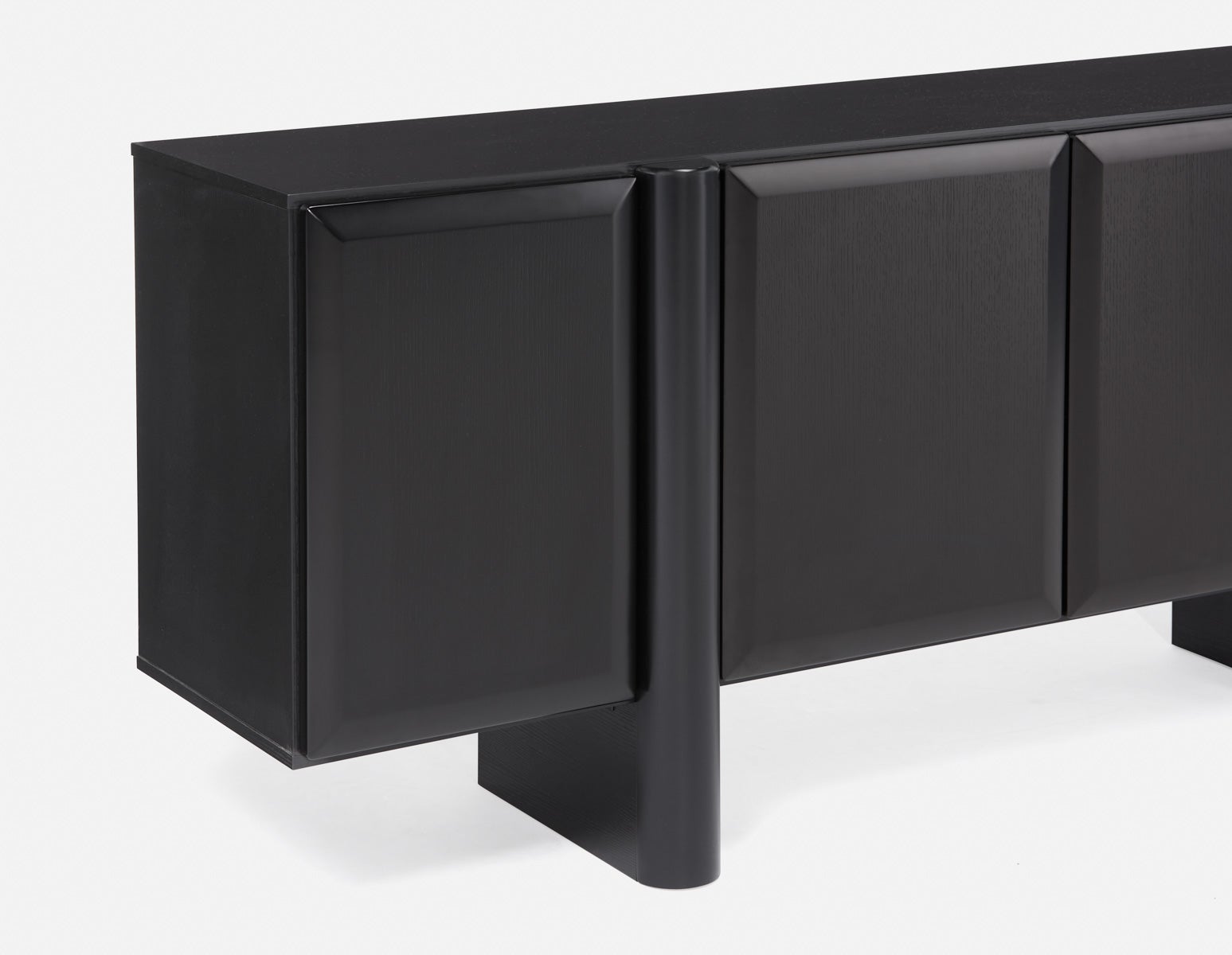 SOLO 4-door sideboard undefined