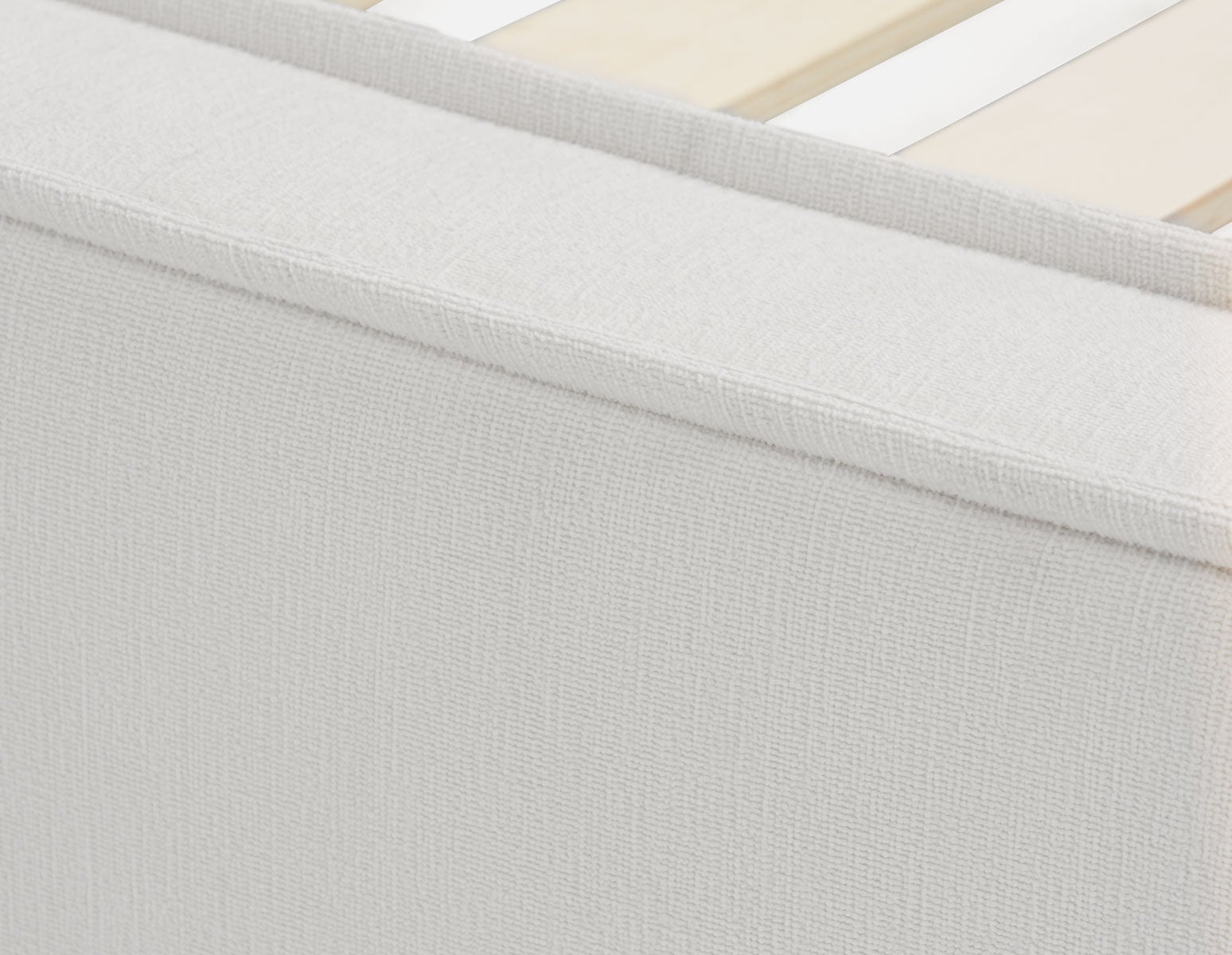 SORGUE upholstered queen size bed with storage undefined