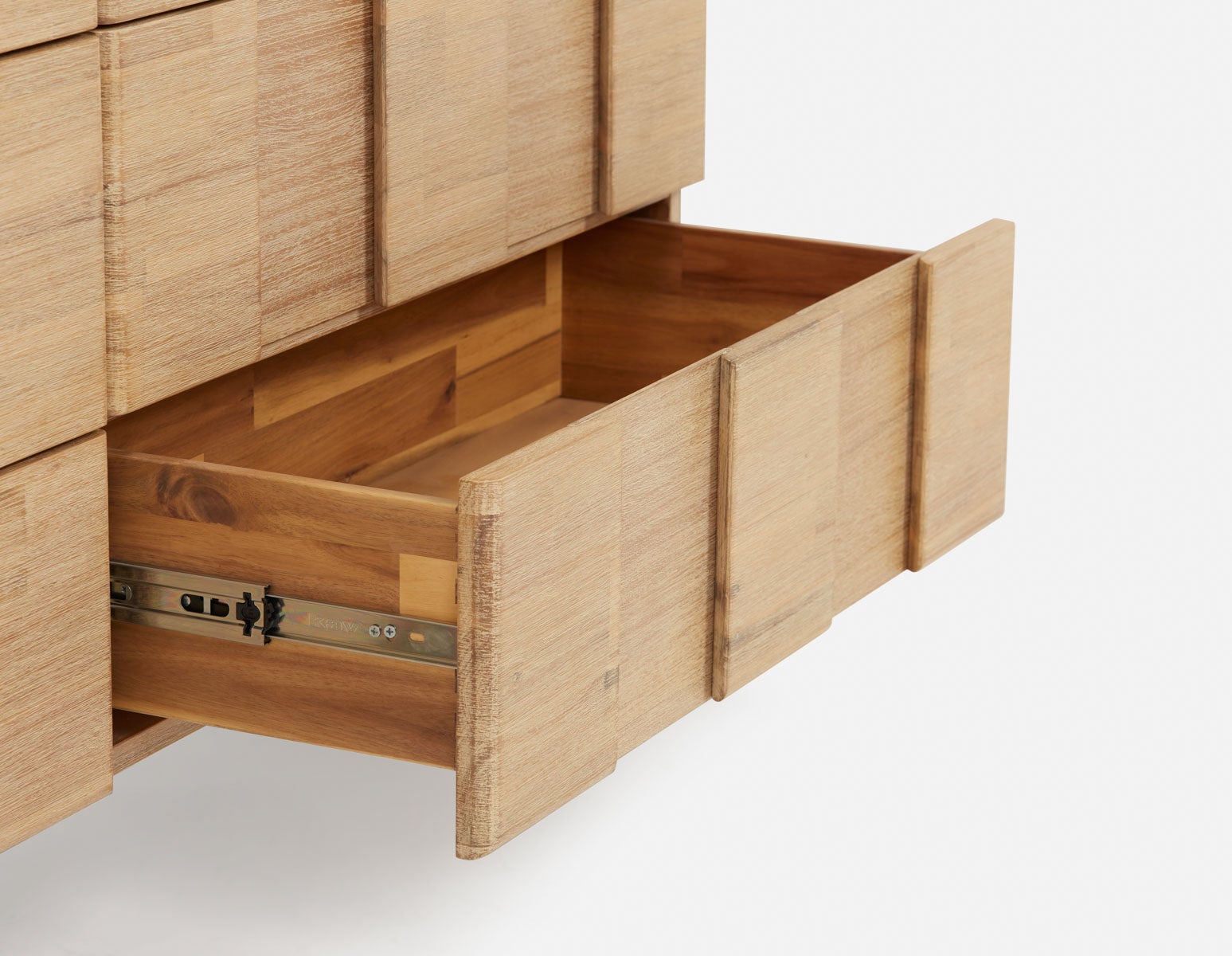 PRIYA elegant 6-drawer chest undefined