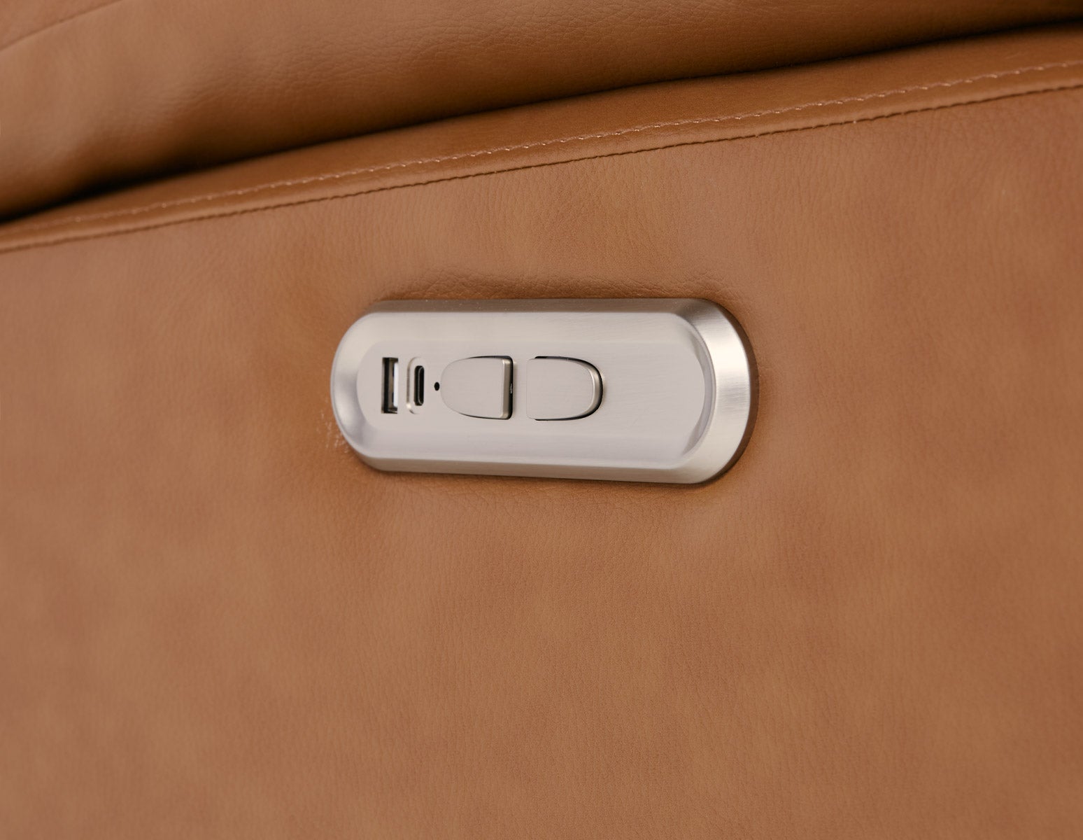 ALBA power-reclining leather armchair undefined