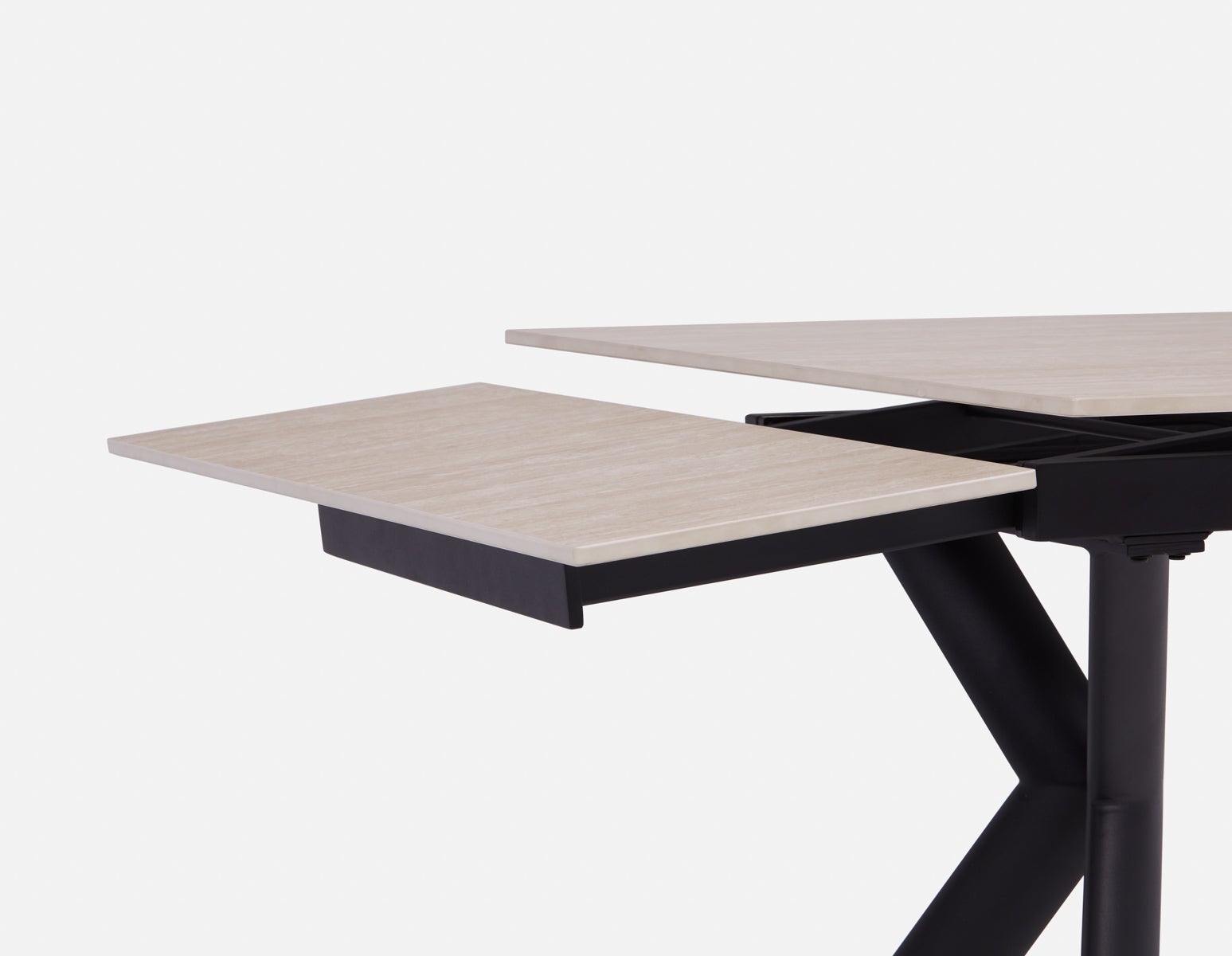 WILLMA extendable modern dining table 140cm to 200cm undefined