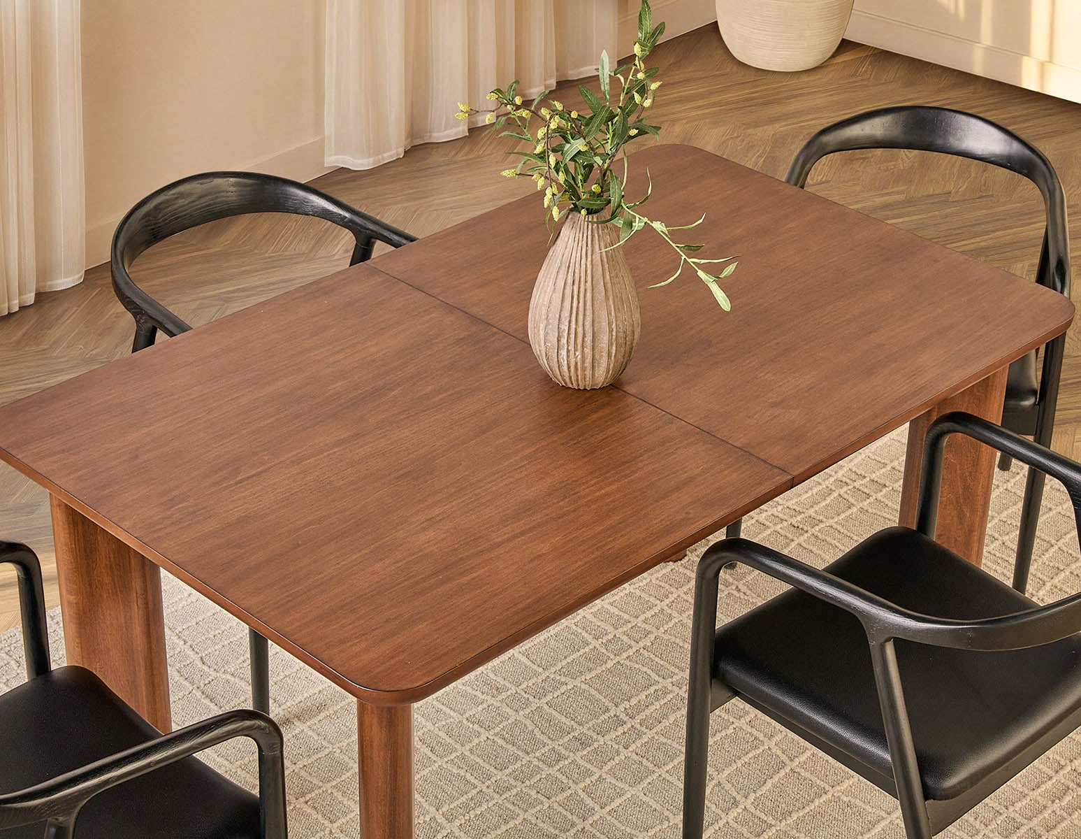 PALMO modern-retro extendable dining table 150 to 200cm undefined