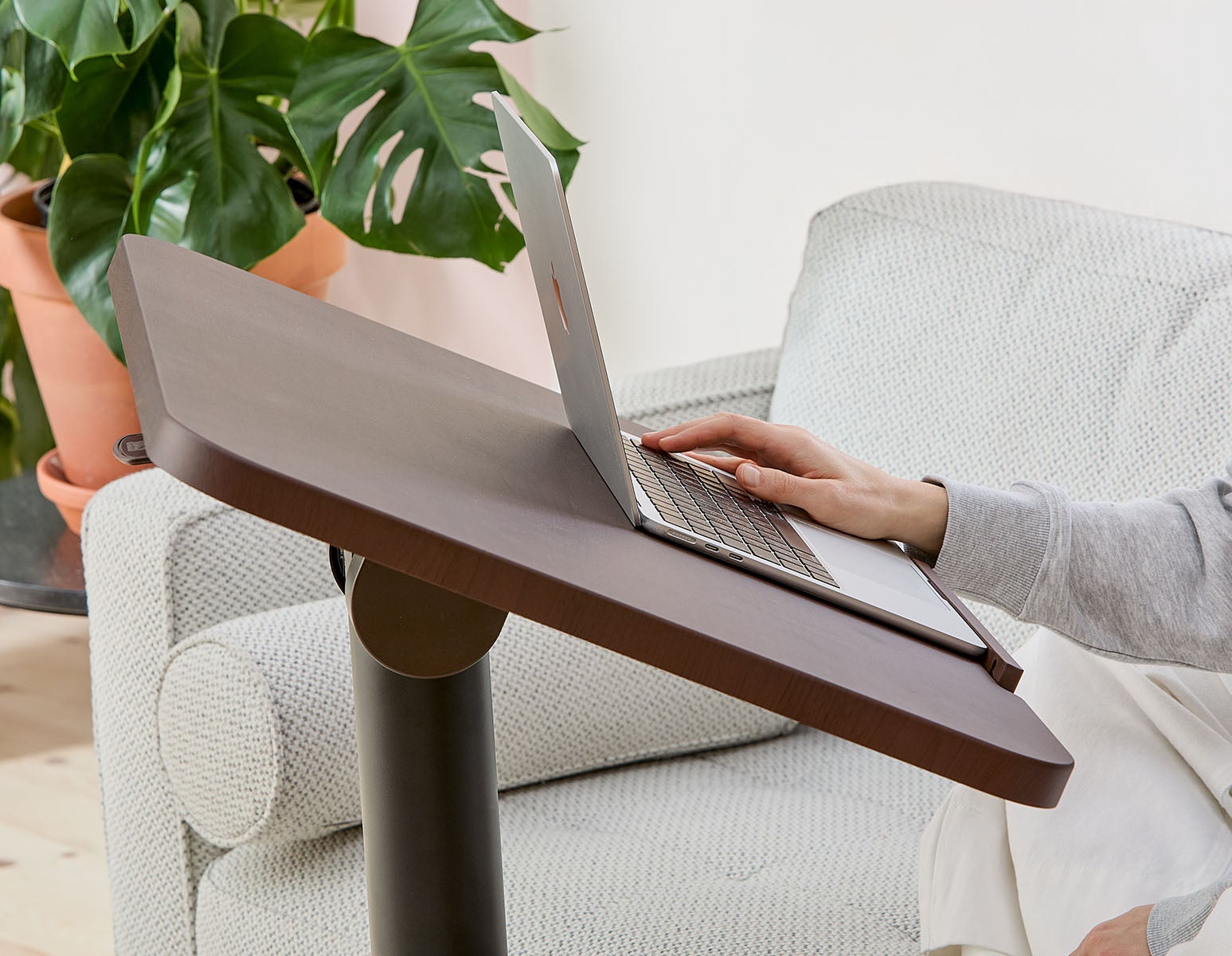 LILY adjustable portable desk undefined