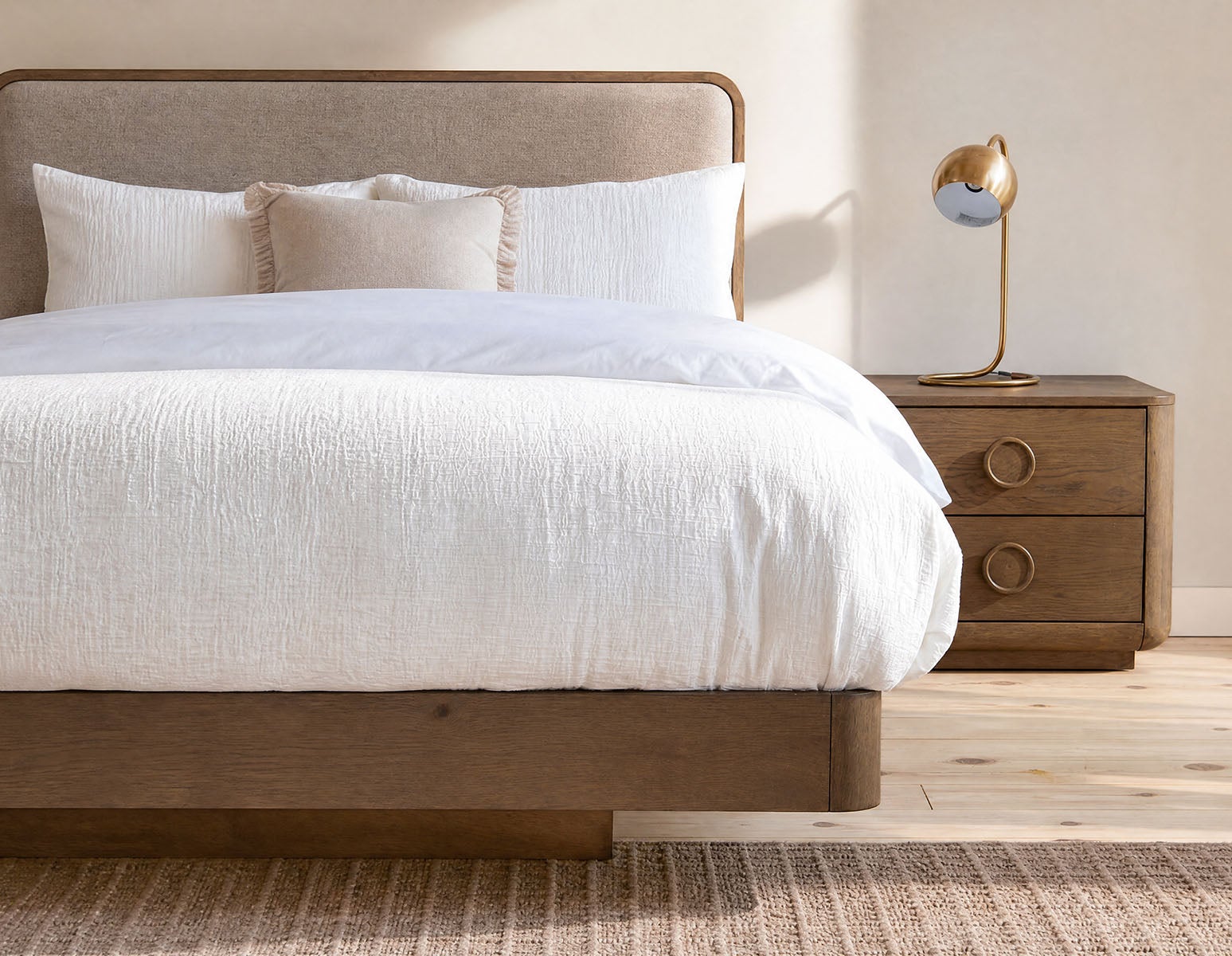 NOEMI floating queen size bed undefined