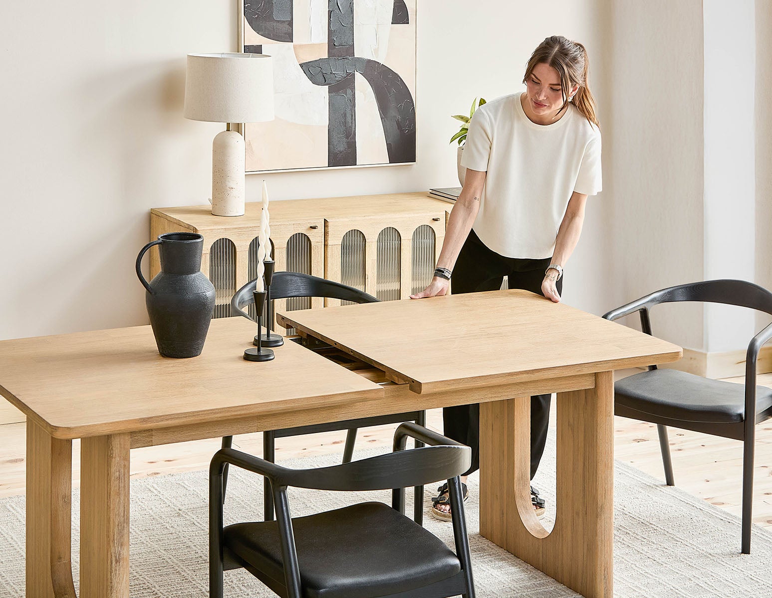 PRIYA extendable acacia wood dining table 180-220 cm undefined