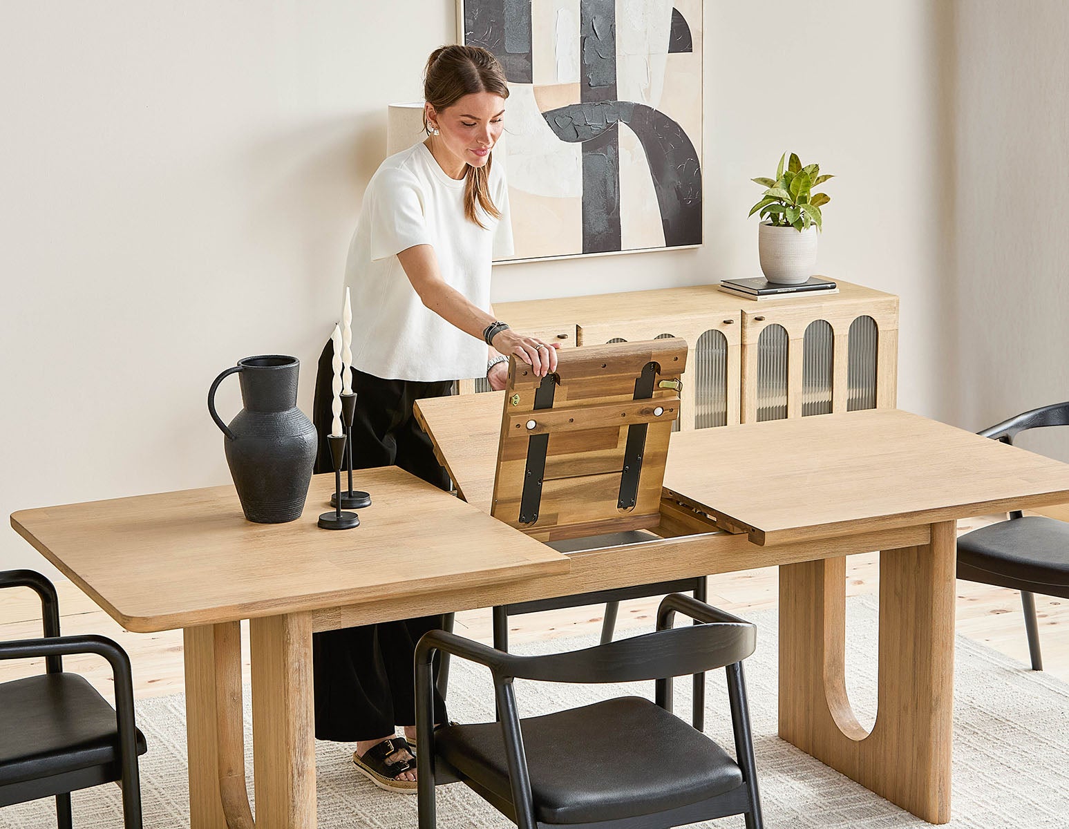 PRIYA extendable acacia wood dining table 180-220 cm undefined