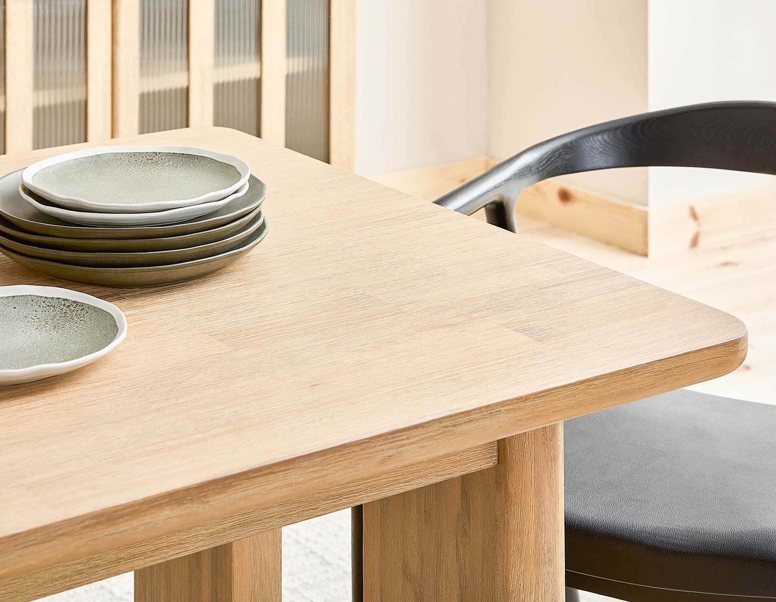 PRIYA extendable acacia wood dining table 180-220 cm undefined