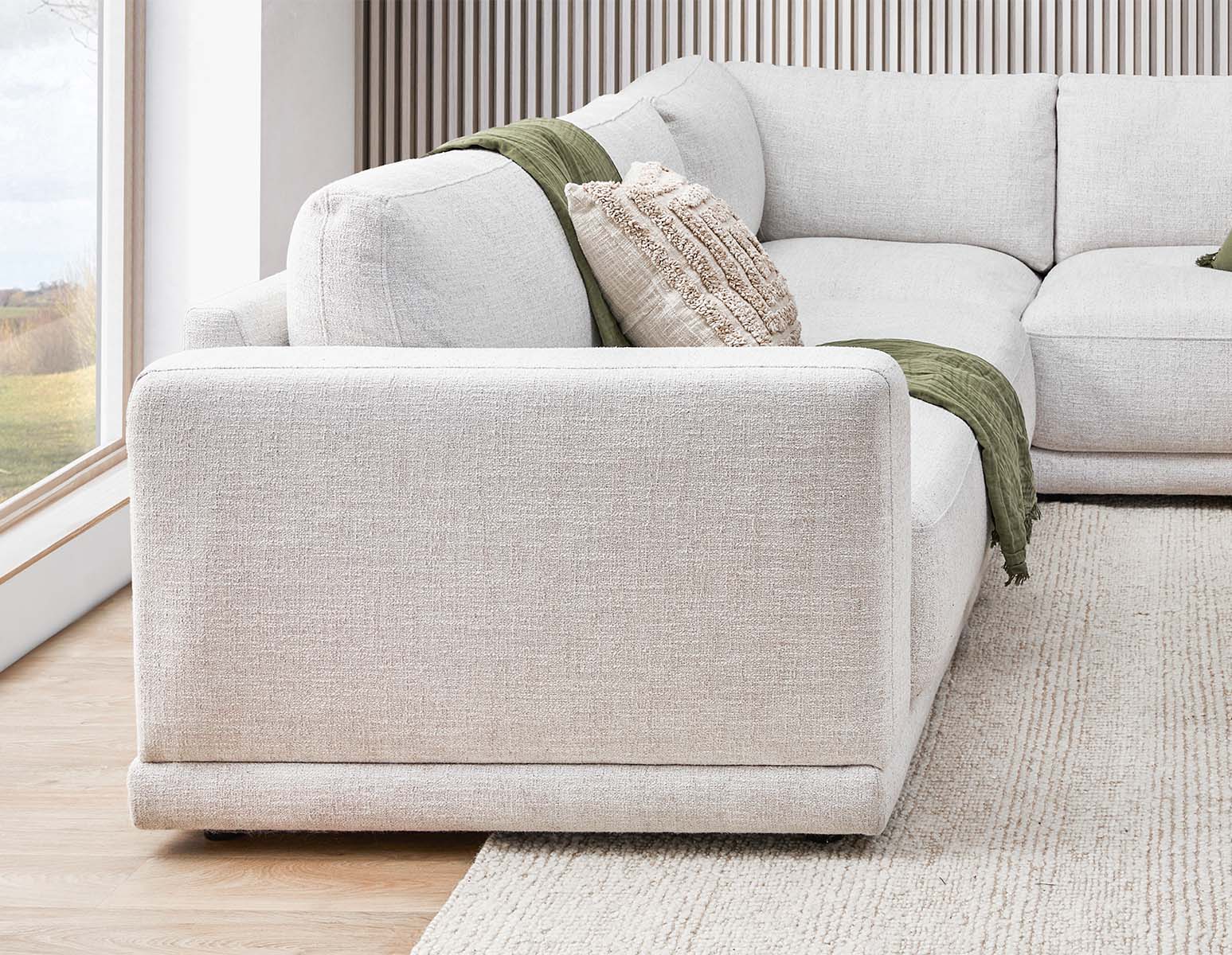 GAETA contemporary sectional sofa undefined