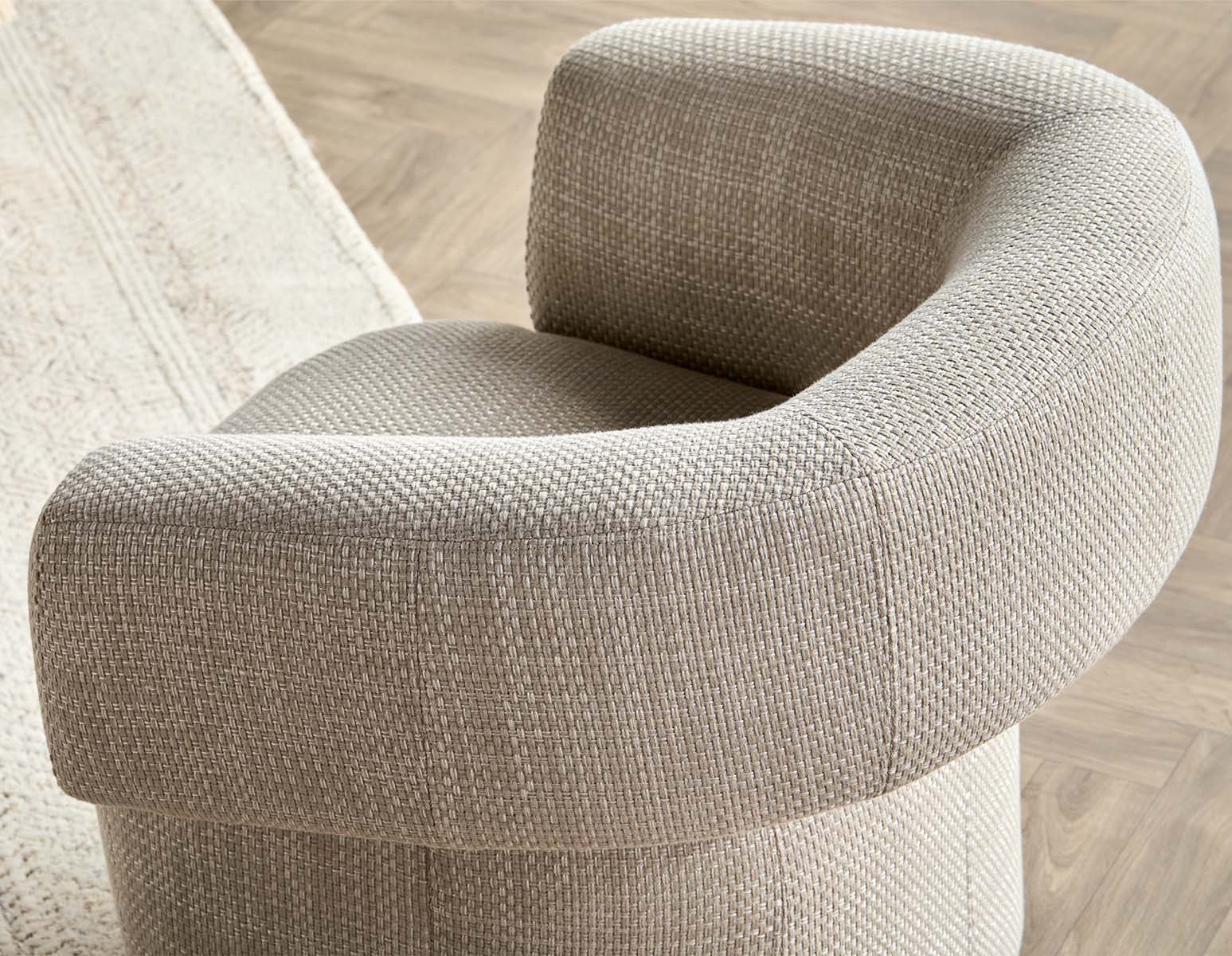 GILBERT fauteuil contemporain undefined