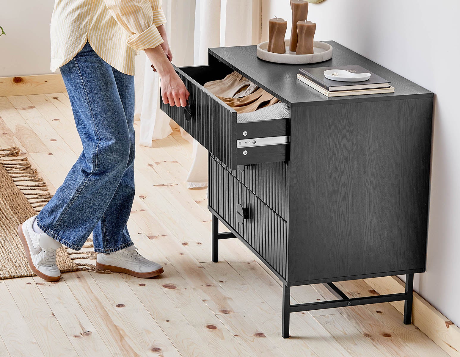 MONTANA modern 3-drawer dresser undefined
